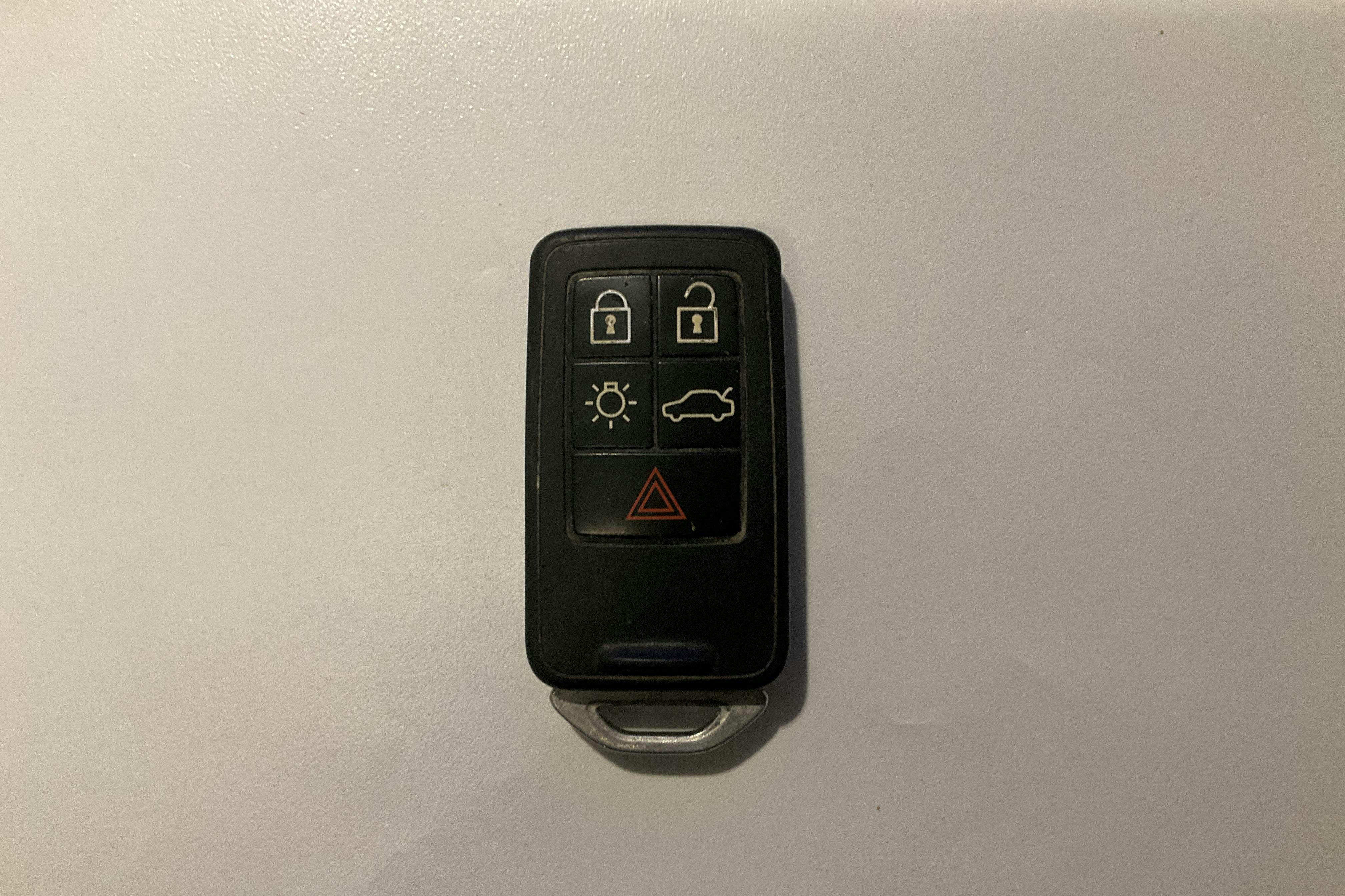 Presentation photo 11 of 11: Volvo XC60 D4 2WD (163hk) - 242 870 km - Manual - black - 2013