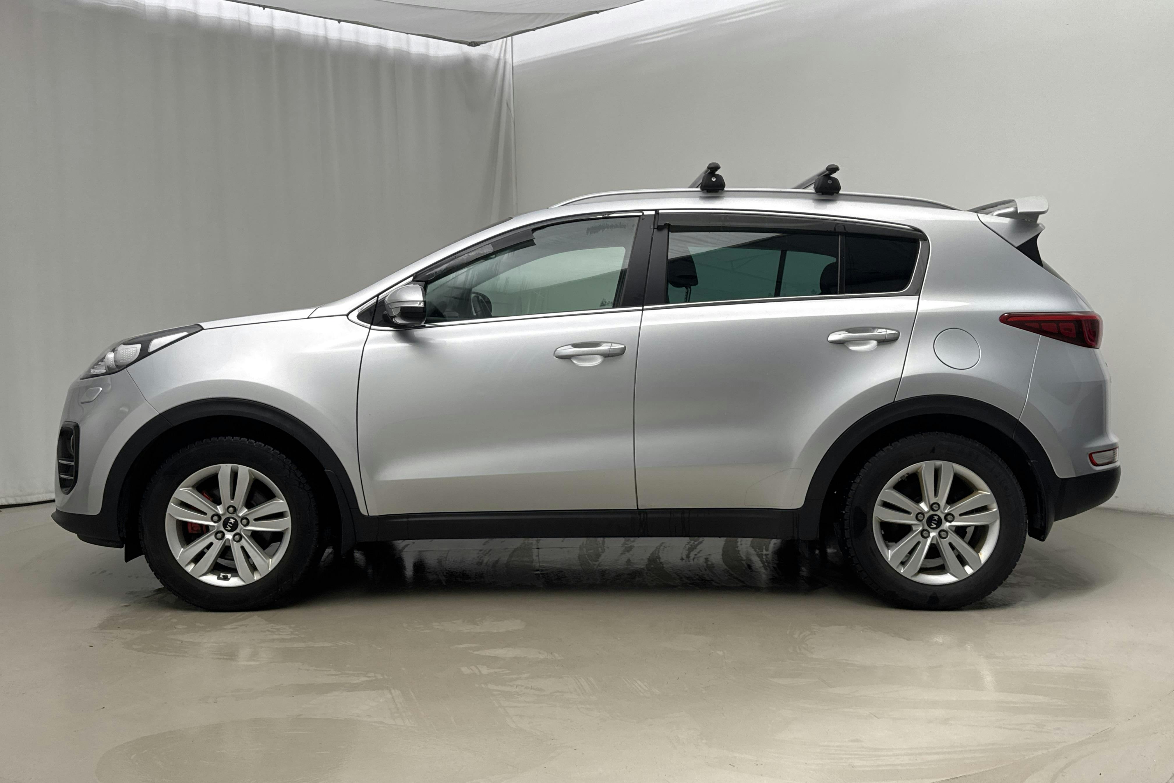Presentation photo 2 of 16: KIA Sportage 1.7 CRDi 2WD (115hk) - 111 970 km - Manual - gray - 2016