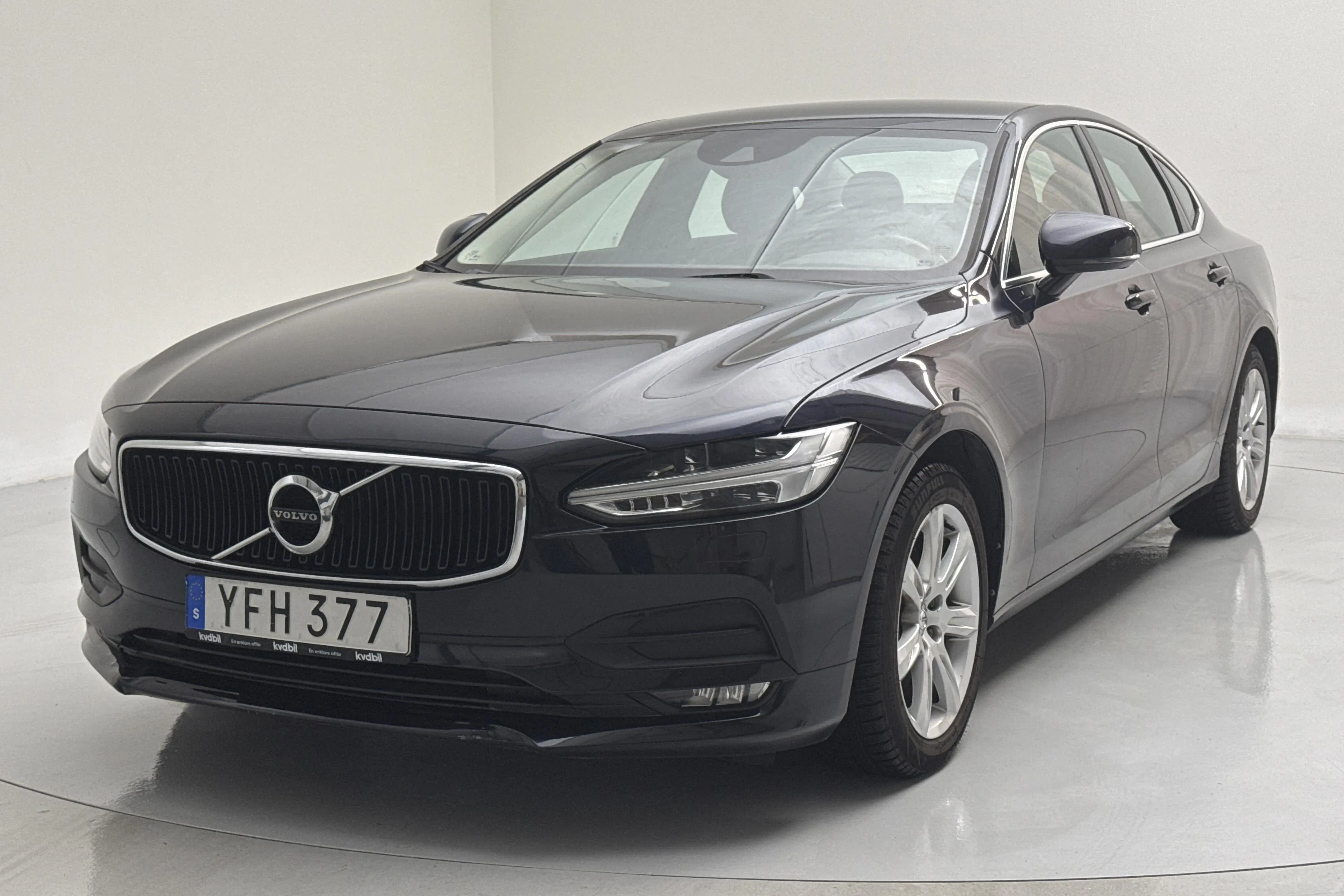 Presentation photo 1 of 13: Volvo S90 D4 (190hk) - 93 320 km - Automatic - dark blue - 2017