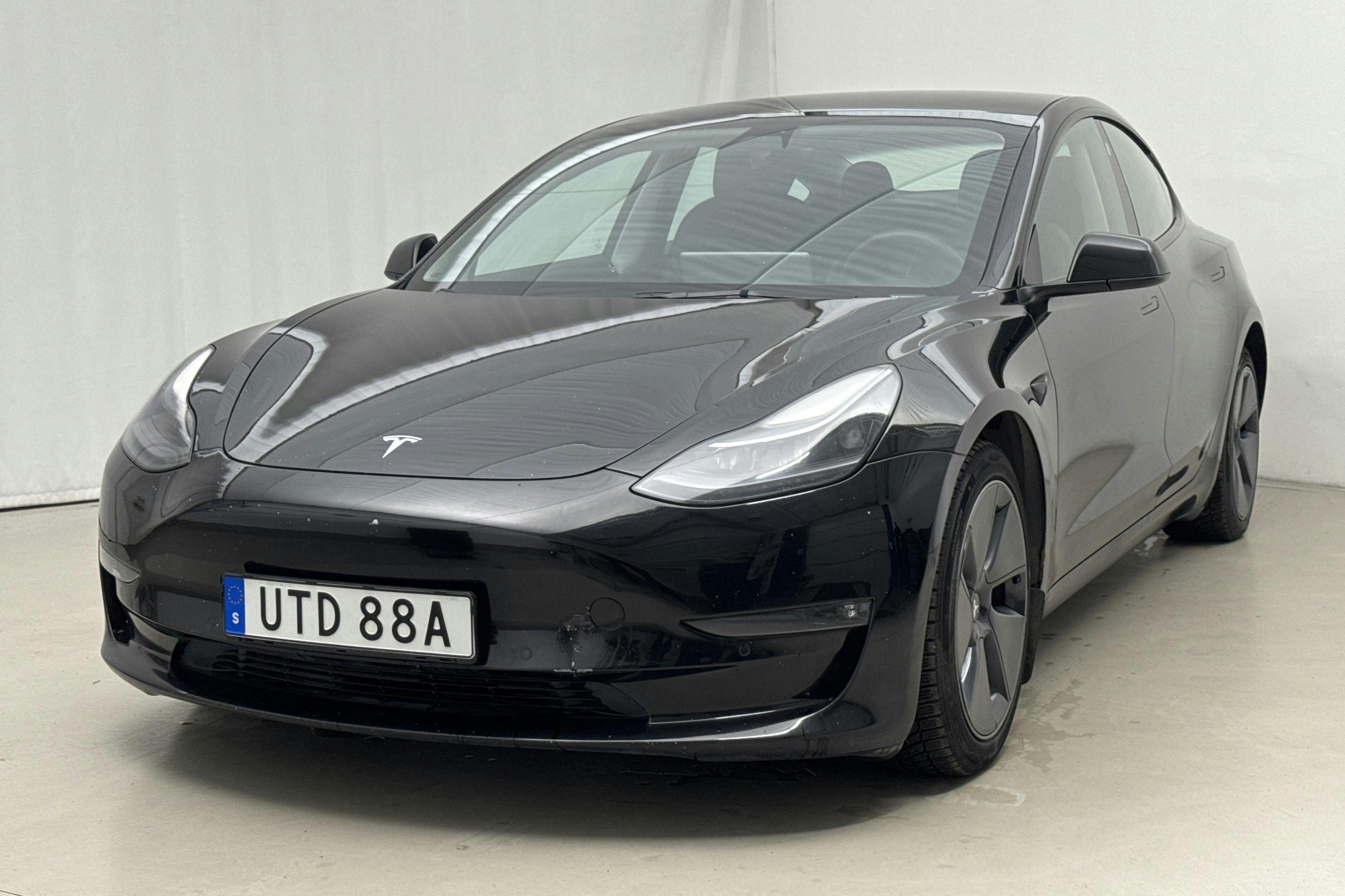 Esittelykuva 1 osoitteesta 20: Tesla Model 3 Long Range Dual Motor AWD - 261 930 km - Automaattinen - musta - 2021