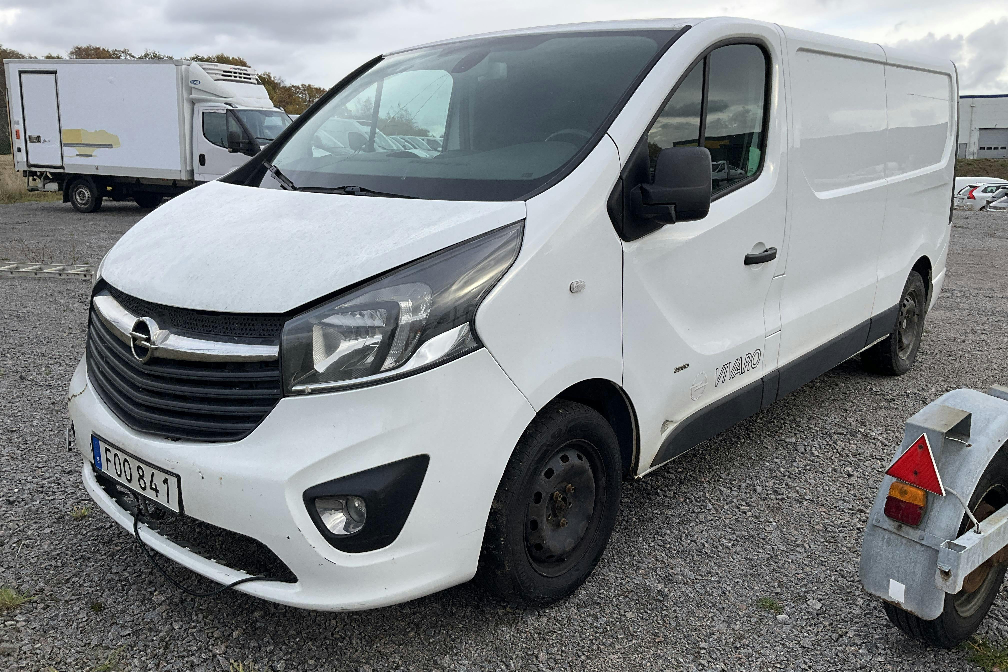 Presentationsfoto 1 av 14: Opel Vivaro 1.6 CDTI (114hk) - 15 483 mil - Manuell - vit - 2016