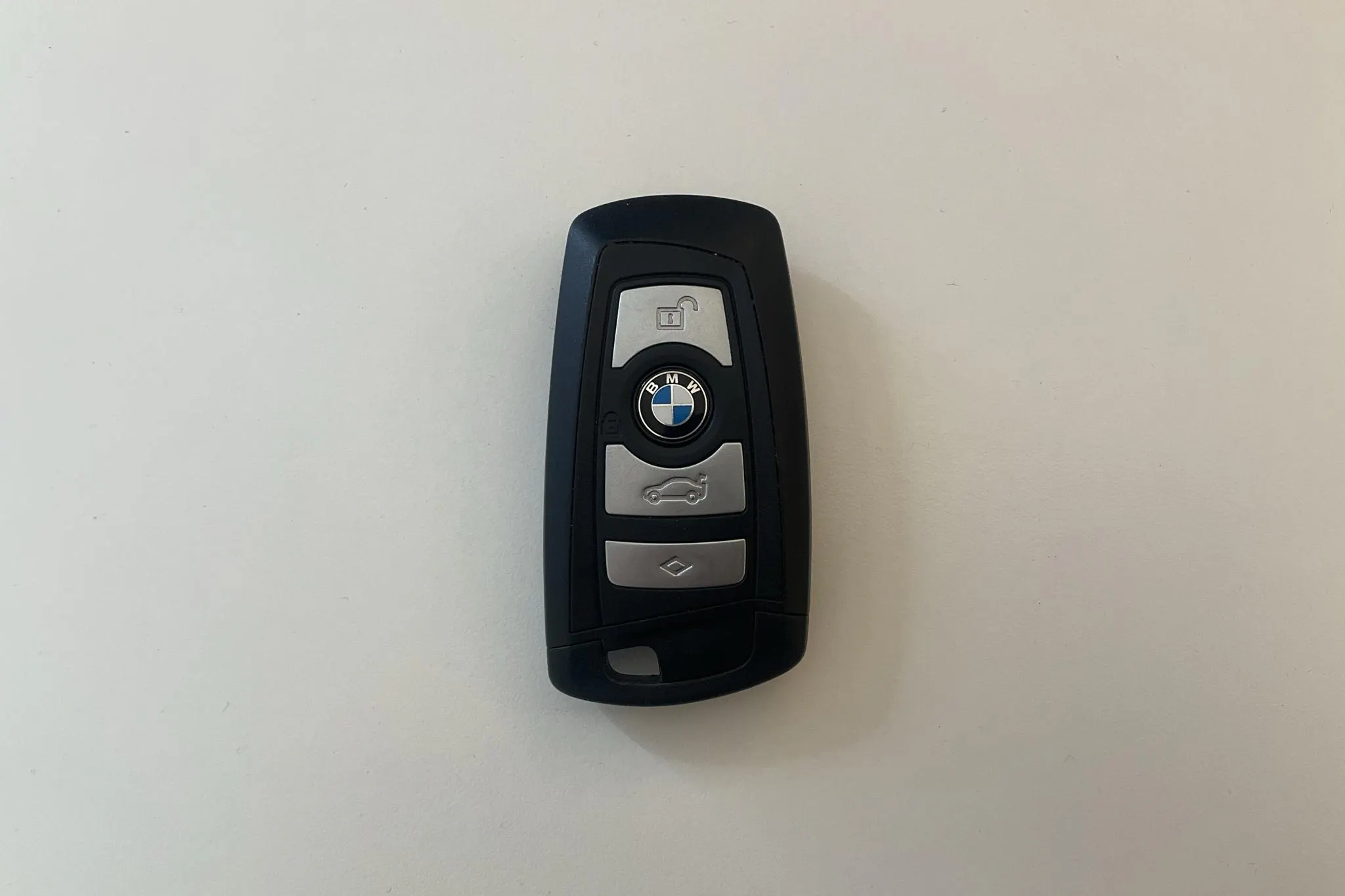 Presentationsfoto 20 av 20: BMW 550i xDrive Sedan, F10 (408hk) - 12 065 mil - Automat - Mörkblå - 2011