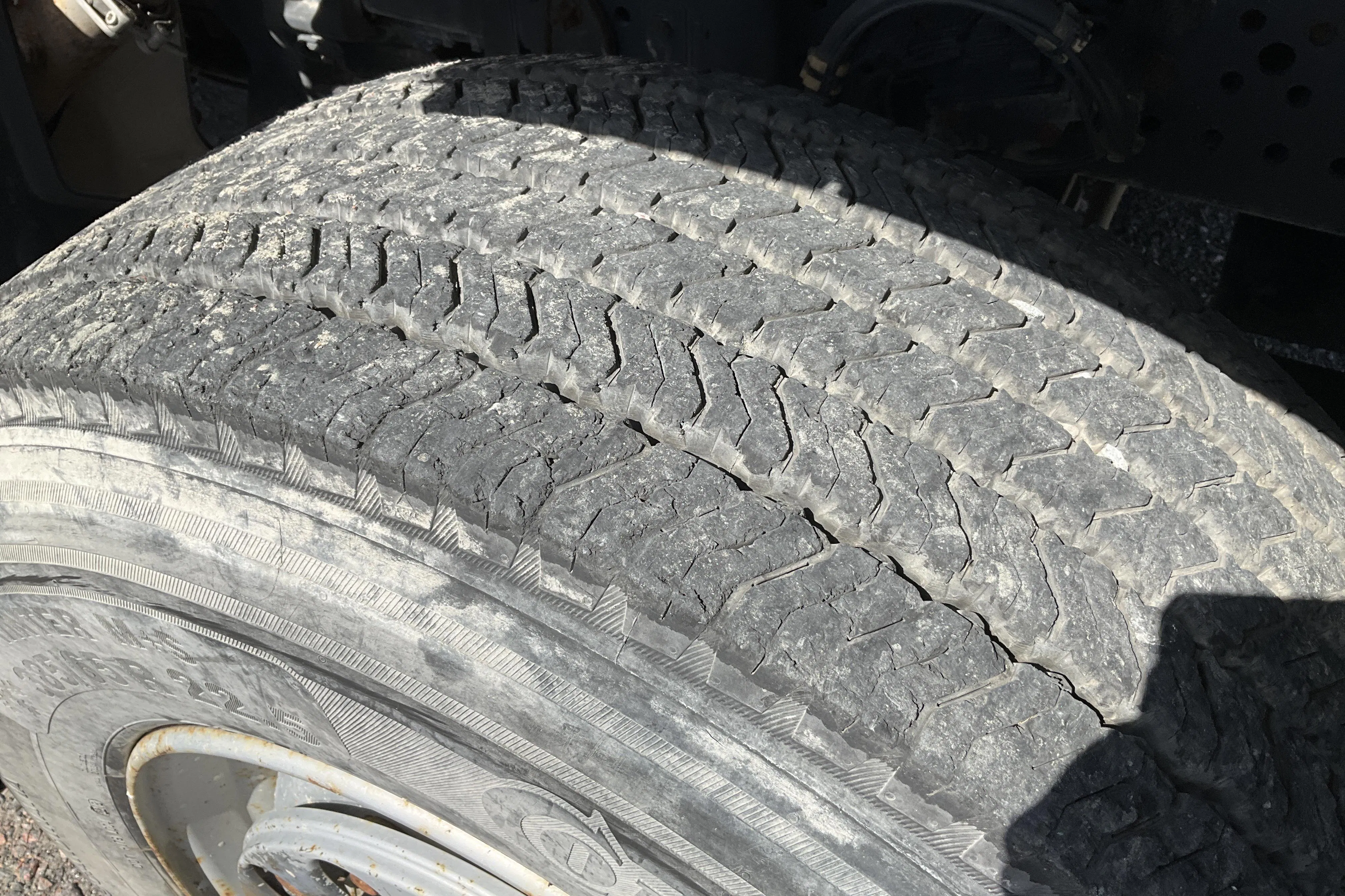 Presentation photo 68 of 68: Mercedes AROCS 3235 8x4 - 4 315 km - Automatic - 2019