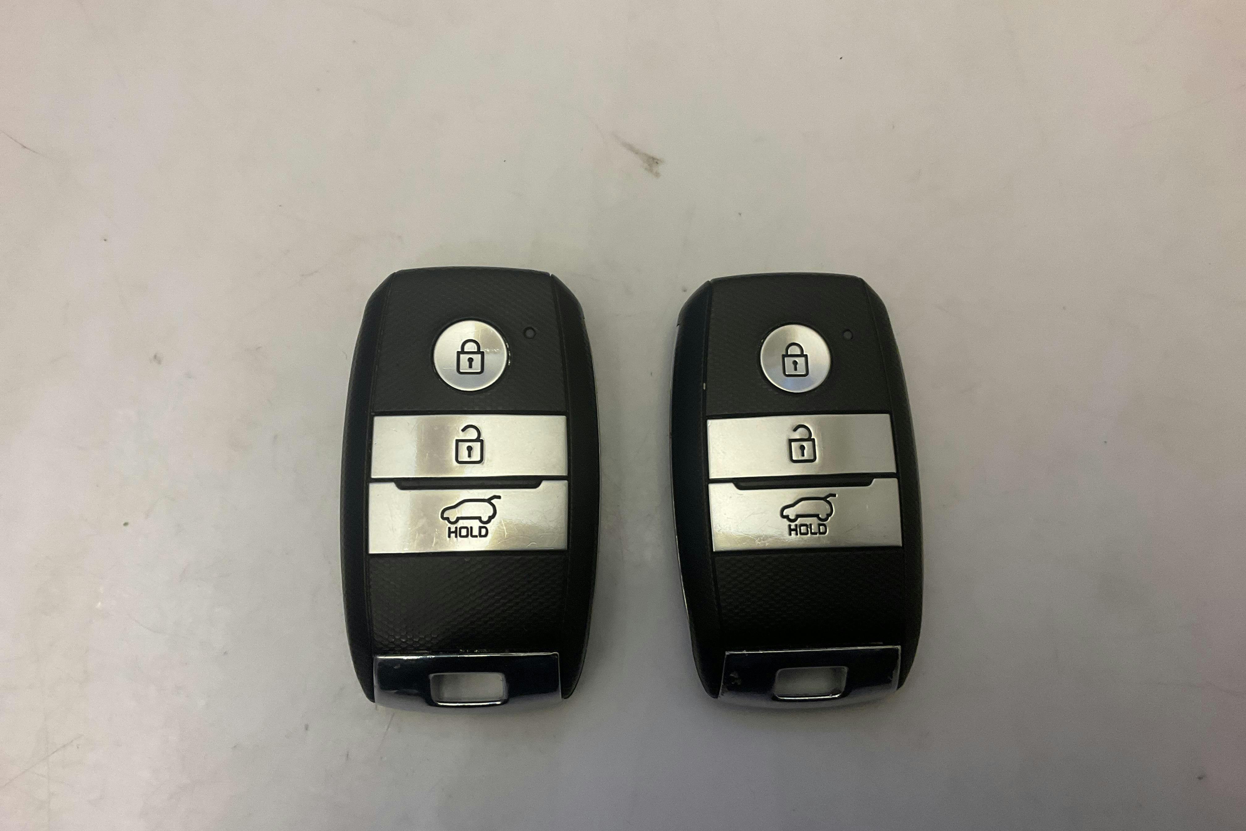 Presentation photo 14 of 14: KIA Picanto 1.0 DPI (67hk) - 35 670 km - Automatic - white - 2023