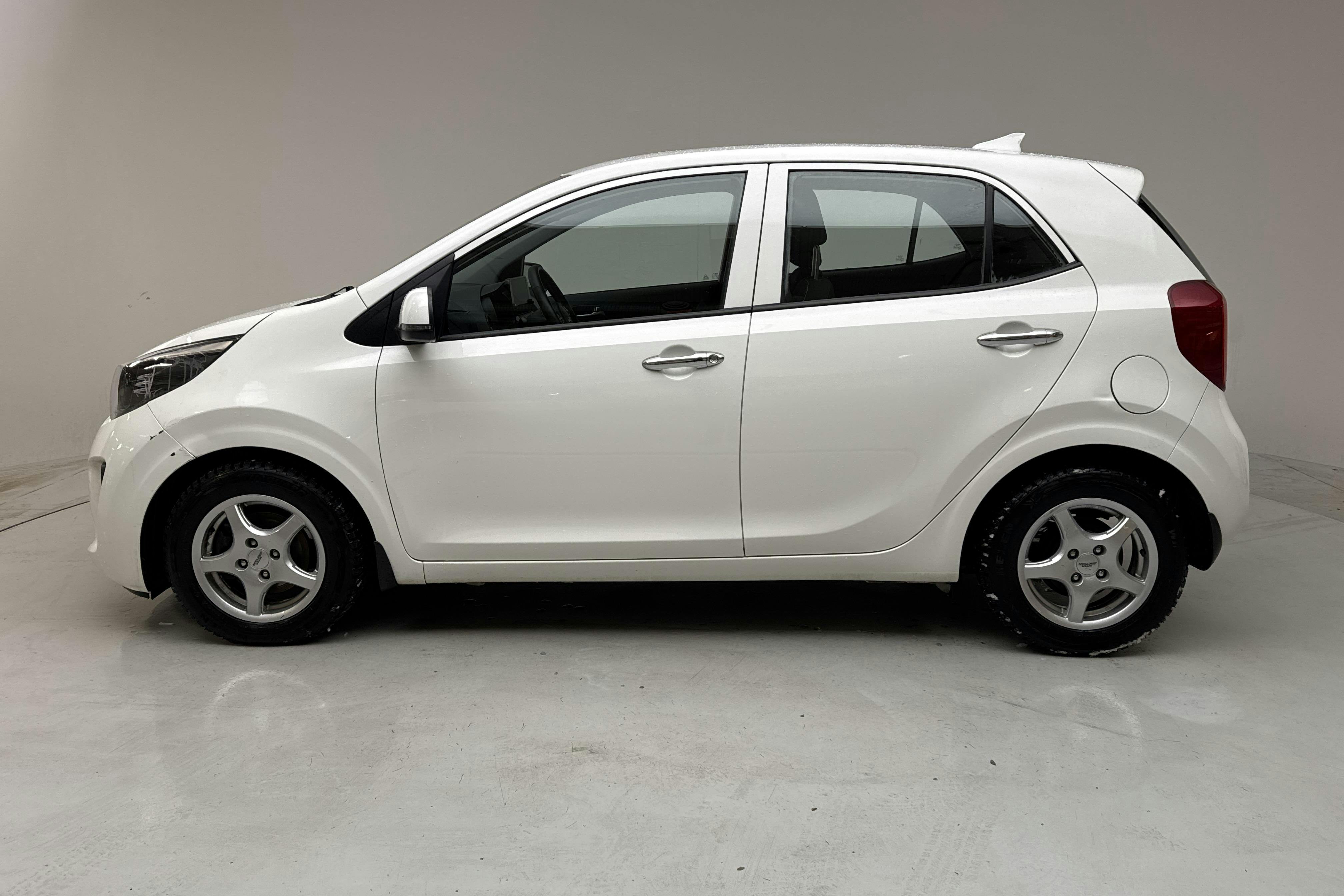 Presentation photo 2 of 14: KIA Picanto 1.0 DPI (67hk) - 35 670 km - Automatic - white - 2023