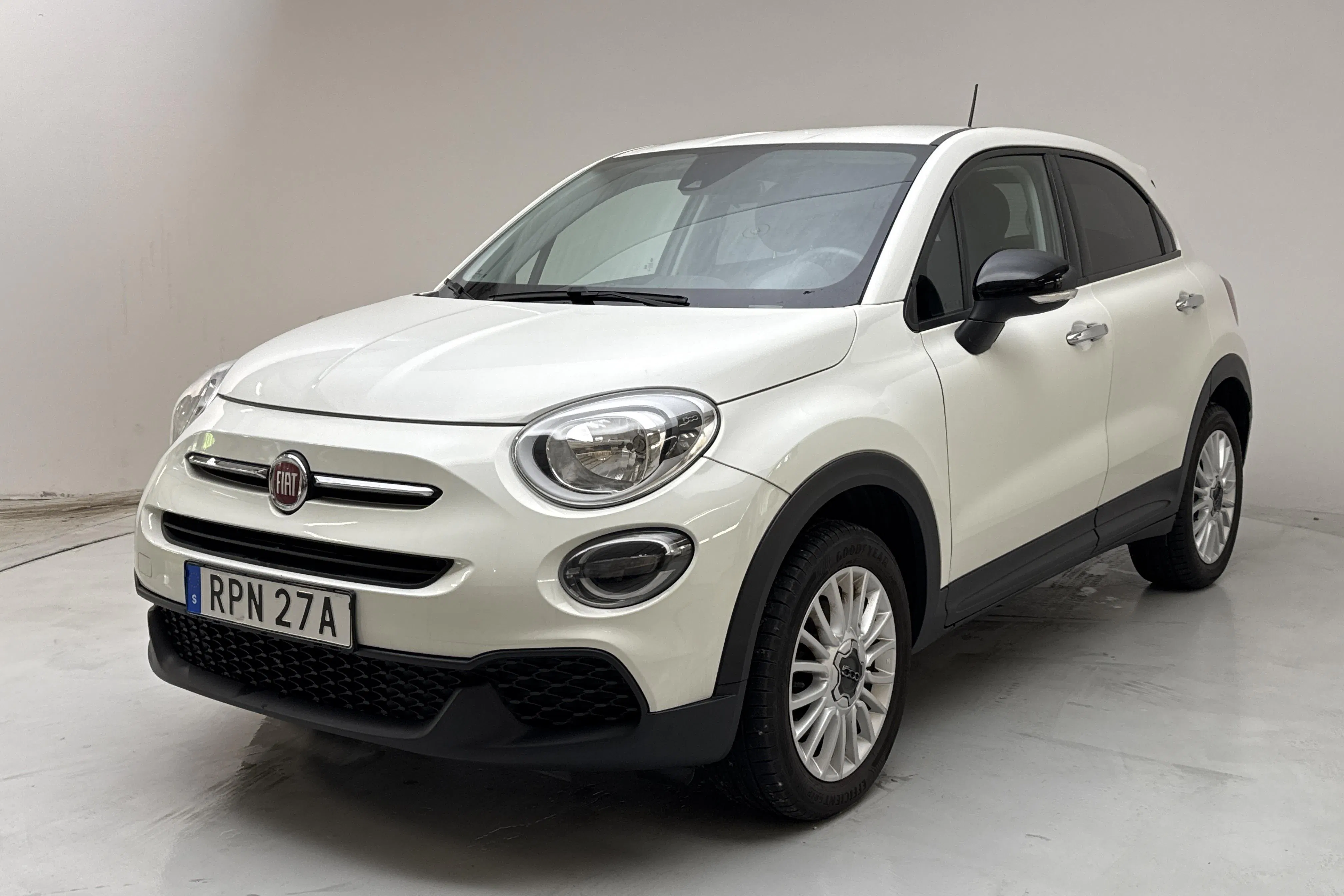 Presentation photo 1 of 12: Fiat 500X 1.6 E-torq (110hk) - 59 970 km - Manual - white - 2019