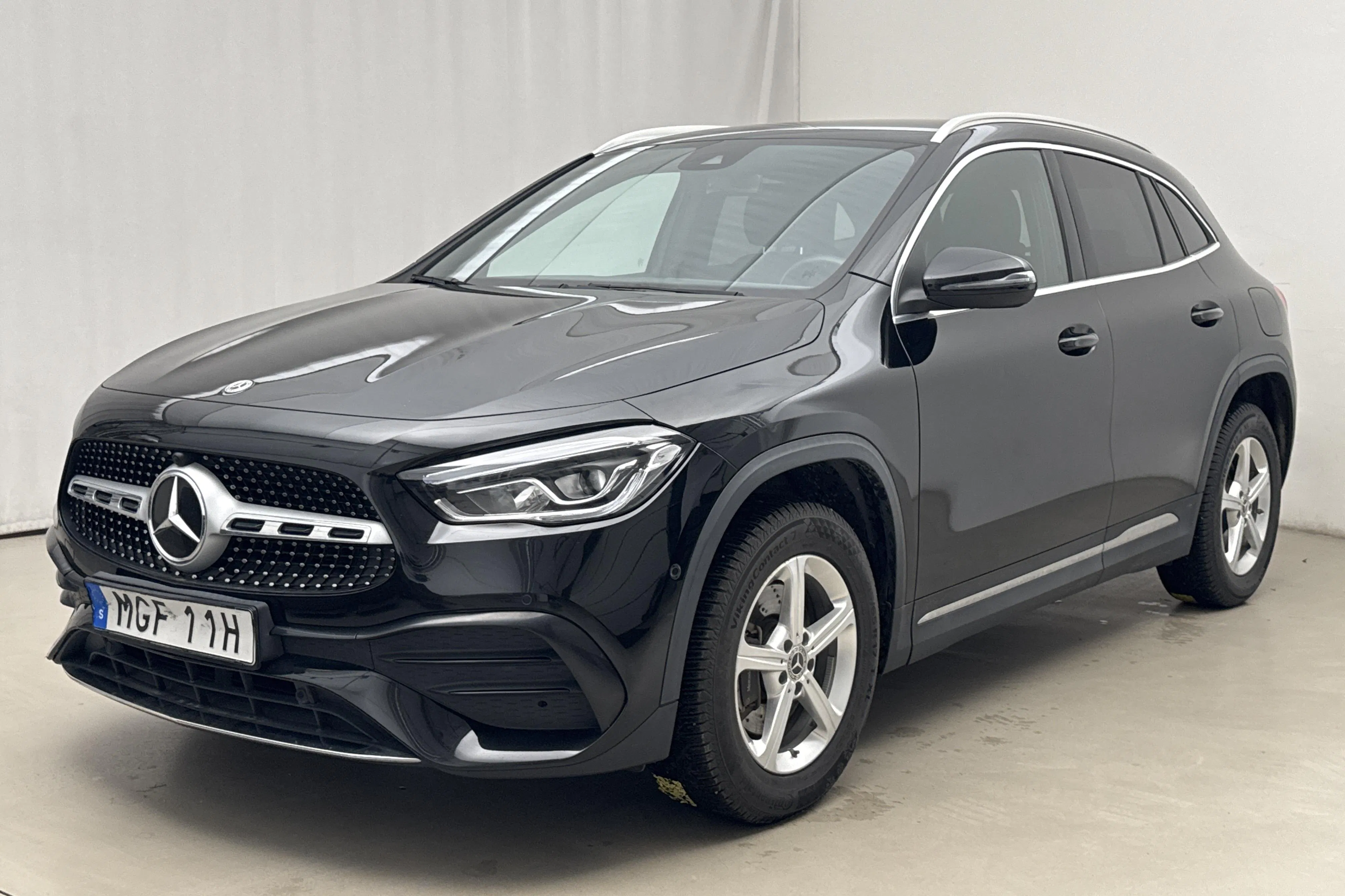 Presentationsfoto 1 av 19: Mercedes GLA 250 e H247 (218hk) - 5 603 mil - Automat - svart - 2023