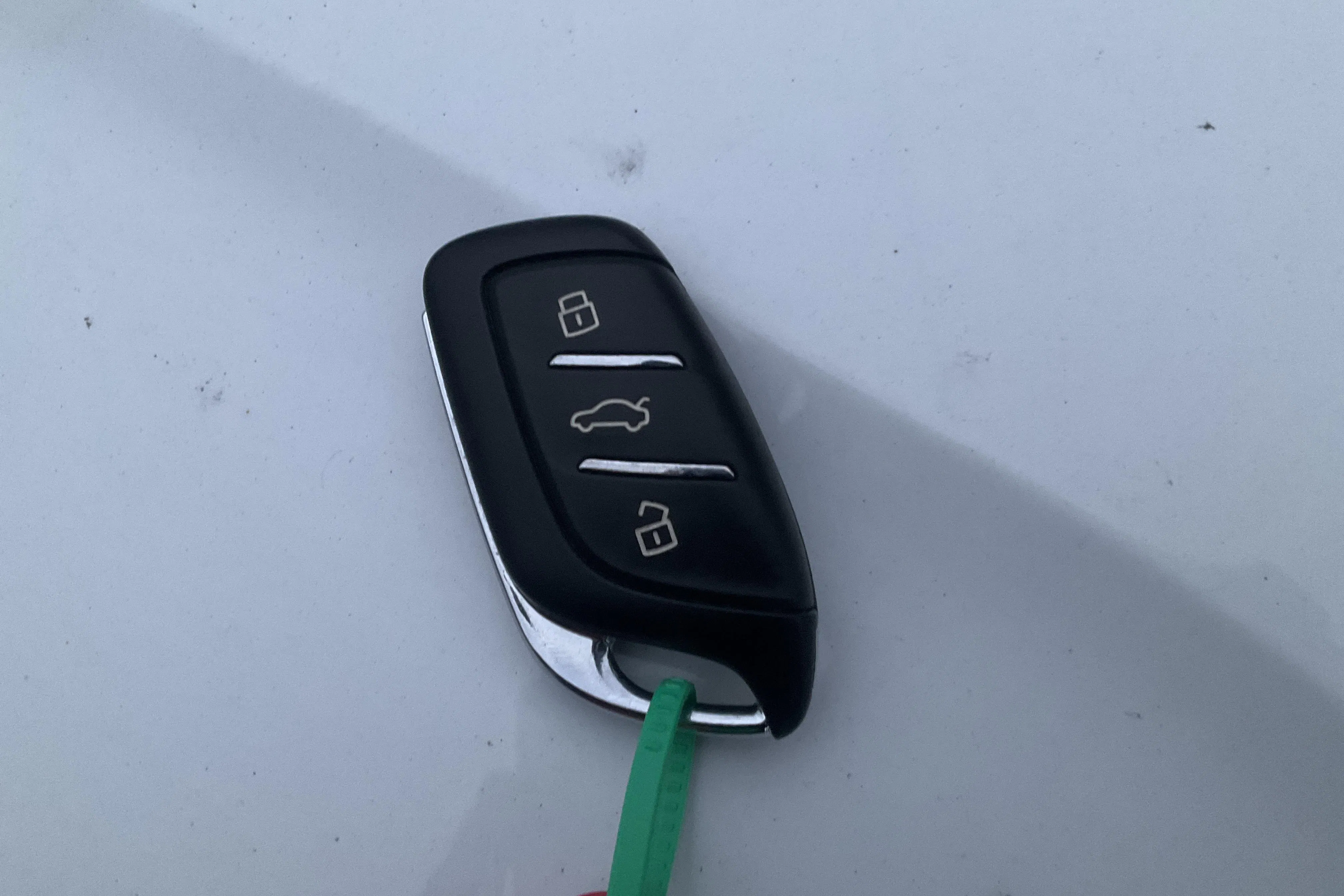 Presentation photo 14 of 14: MG MG5 Long Range 61 kWh (156hk) - 165 200 km - Automatic - white - 2022