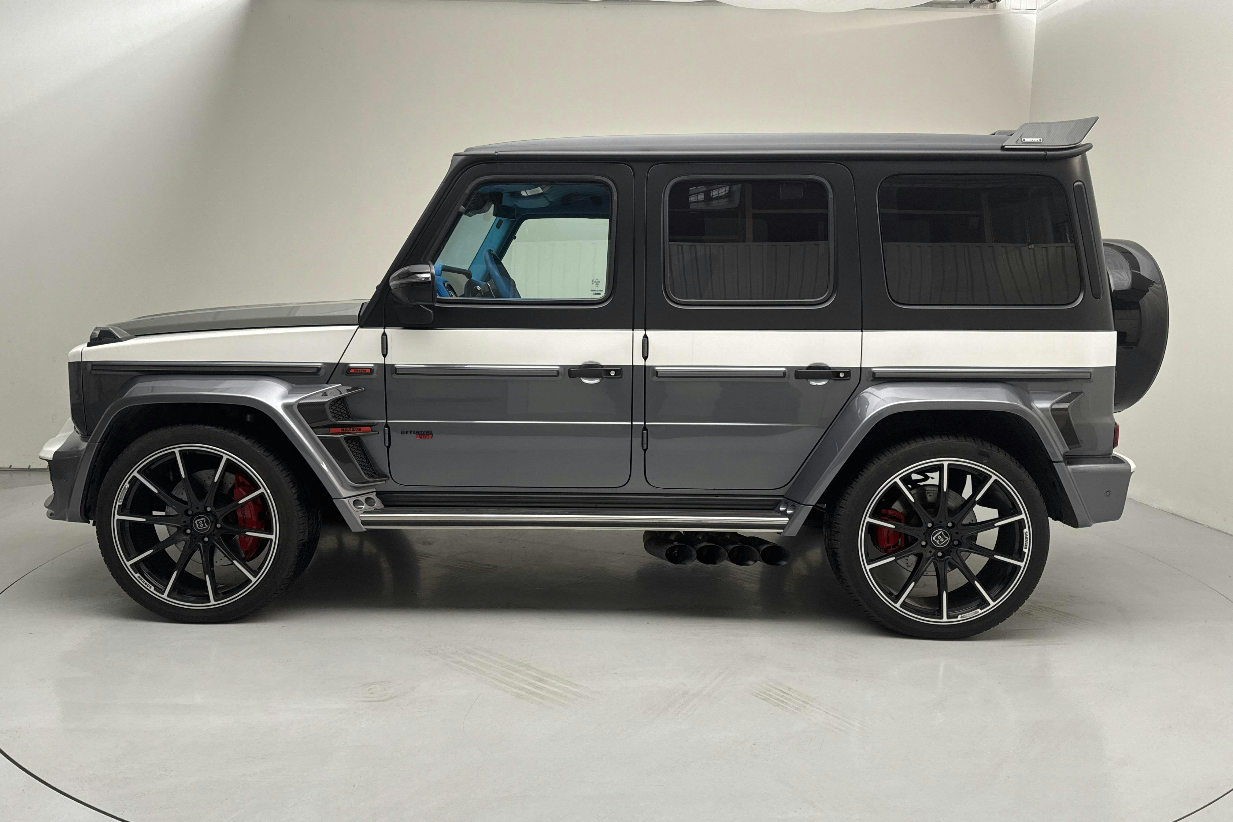 Presentation photo 2 of 23: Mercedes G 63 AMG W463 (585hk) - 71 250 km - Automatic - gray - 2021