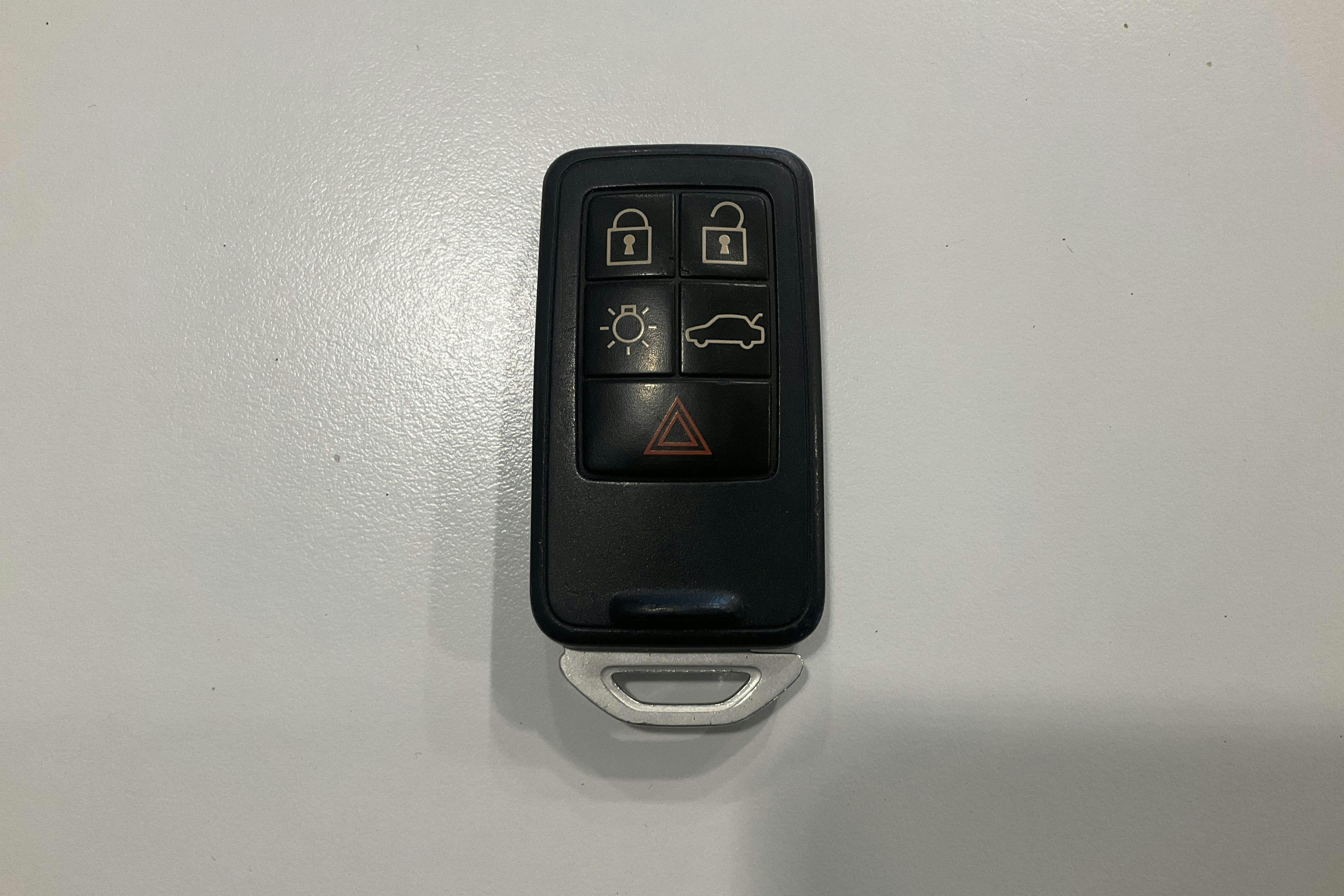 Presentation photo 19 of 19: Volvo V60 D3 (136hk) - 158 280 km - Manual - black - 2014