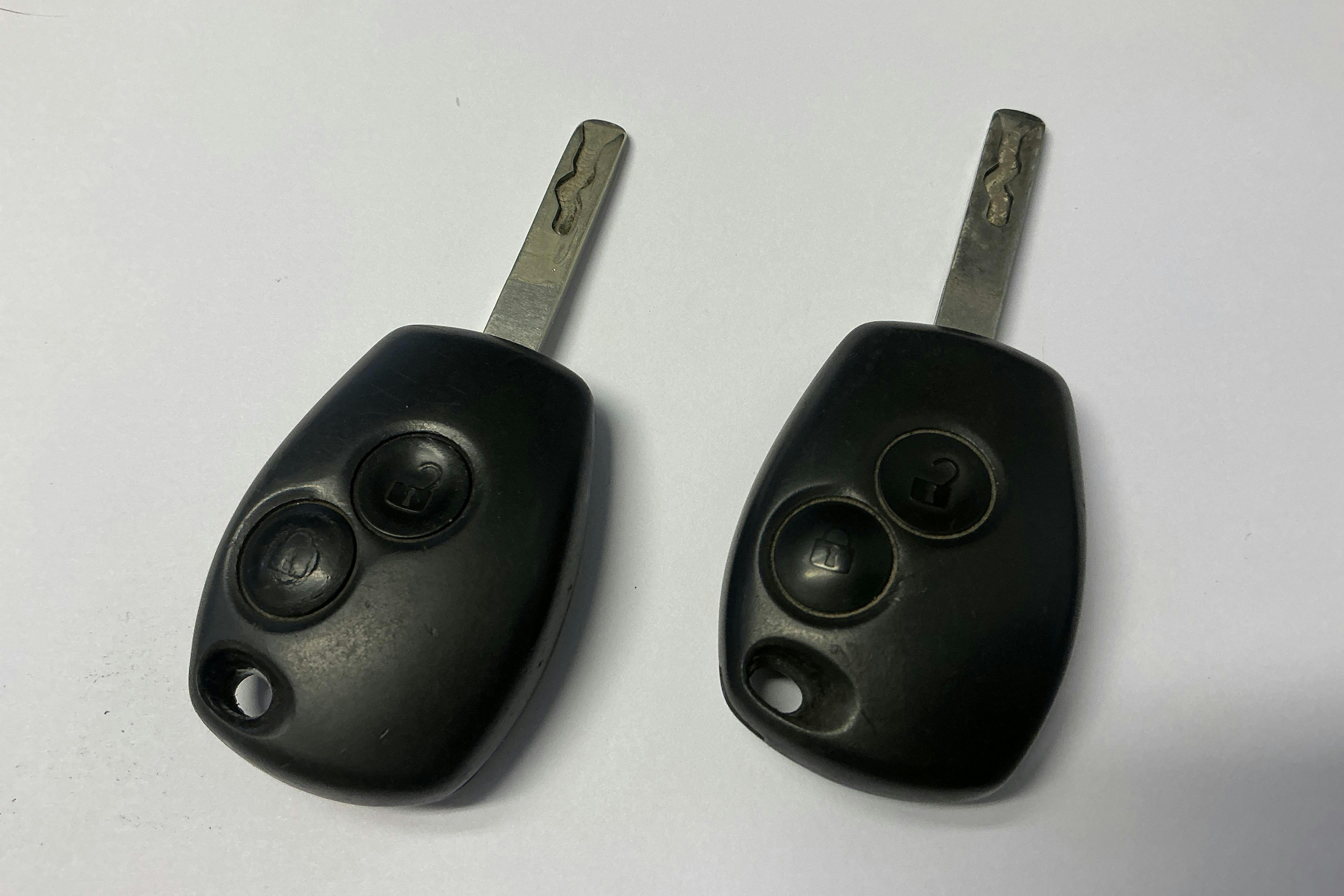 Presentation photo 15 of 15: Renault Master 2.3 dCi FAP 2WD (130hk) - 179 840 km - Manual - white - 2017