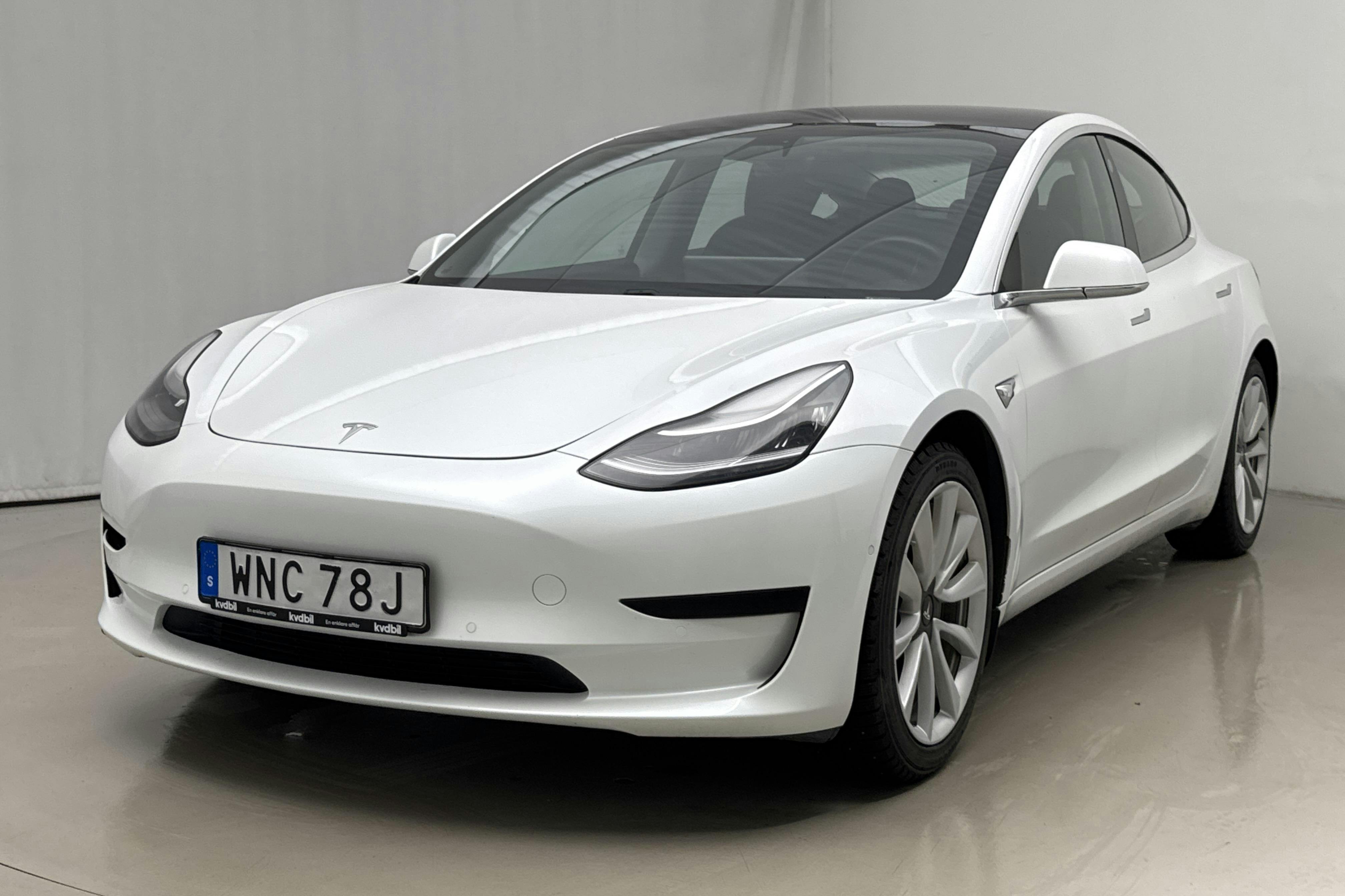 Tesla Model 3 Standard Range RWD - 150 290 km - Automatic - white - 2020