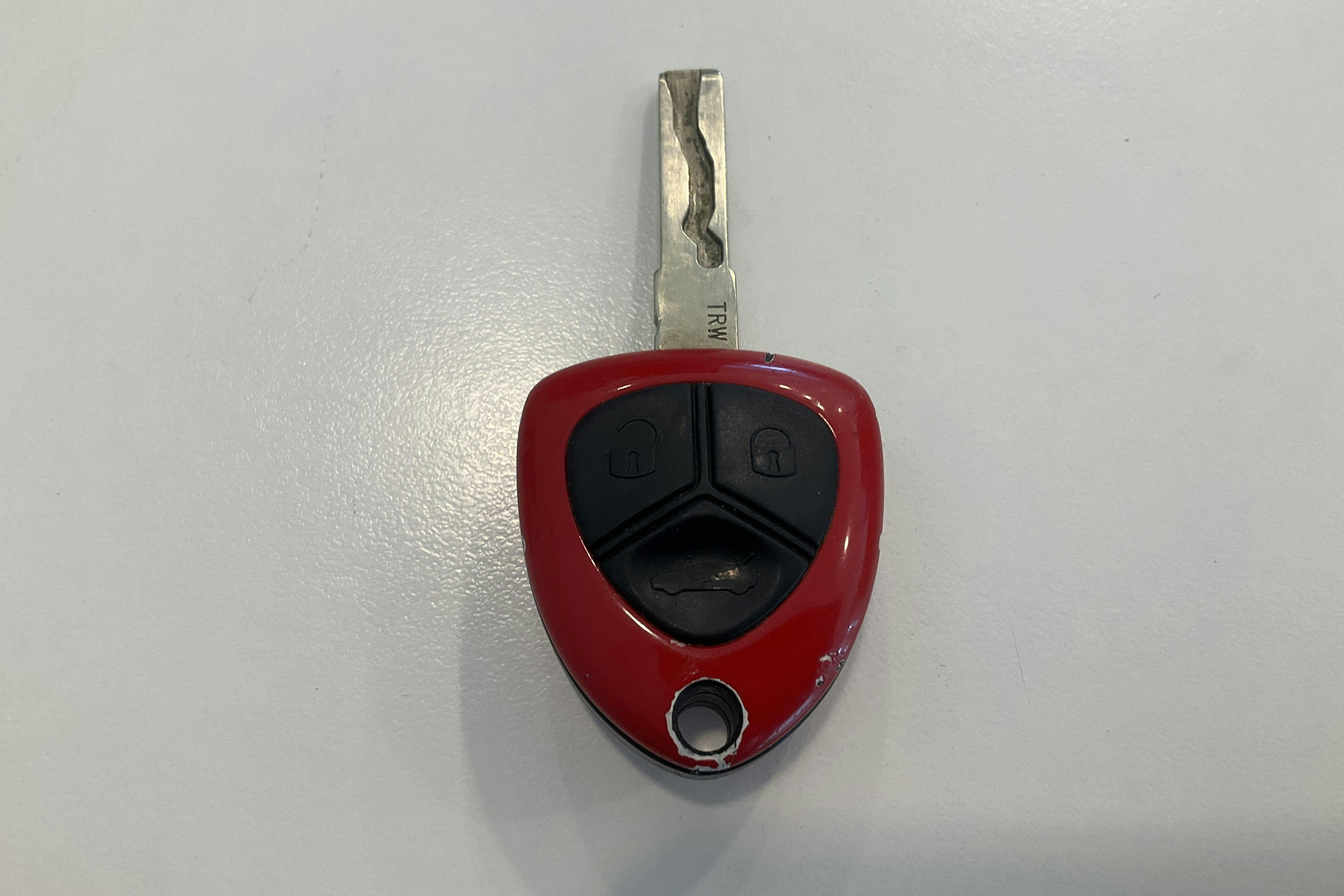 Esittelykuva 39 osoitteesta 39: Ferrari California 30 4.3 V8 F1 DCT (490hk) - 65 840 km - Automaattinen - valkoinen - 2012