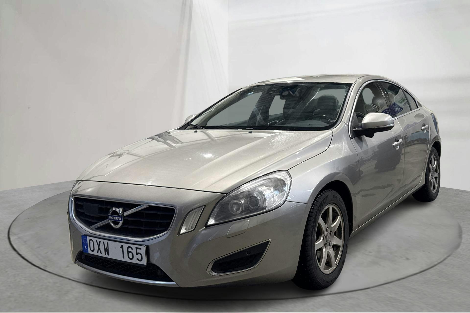 Volvo S60 T5 (240hk) - 23 698 mil - Manuell - Light Brown - 2011