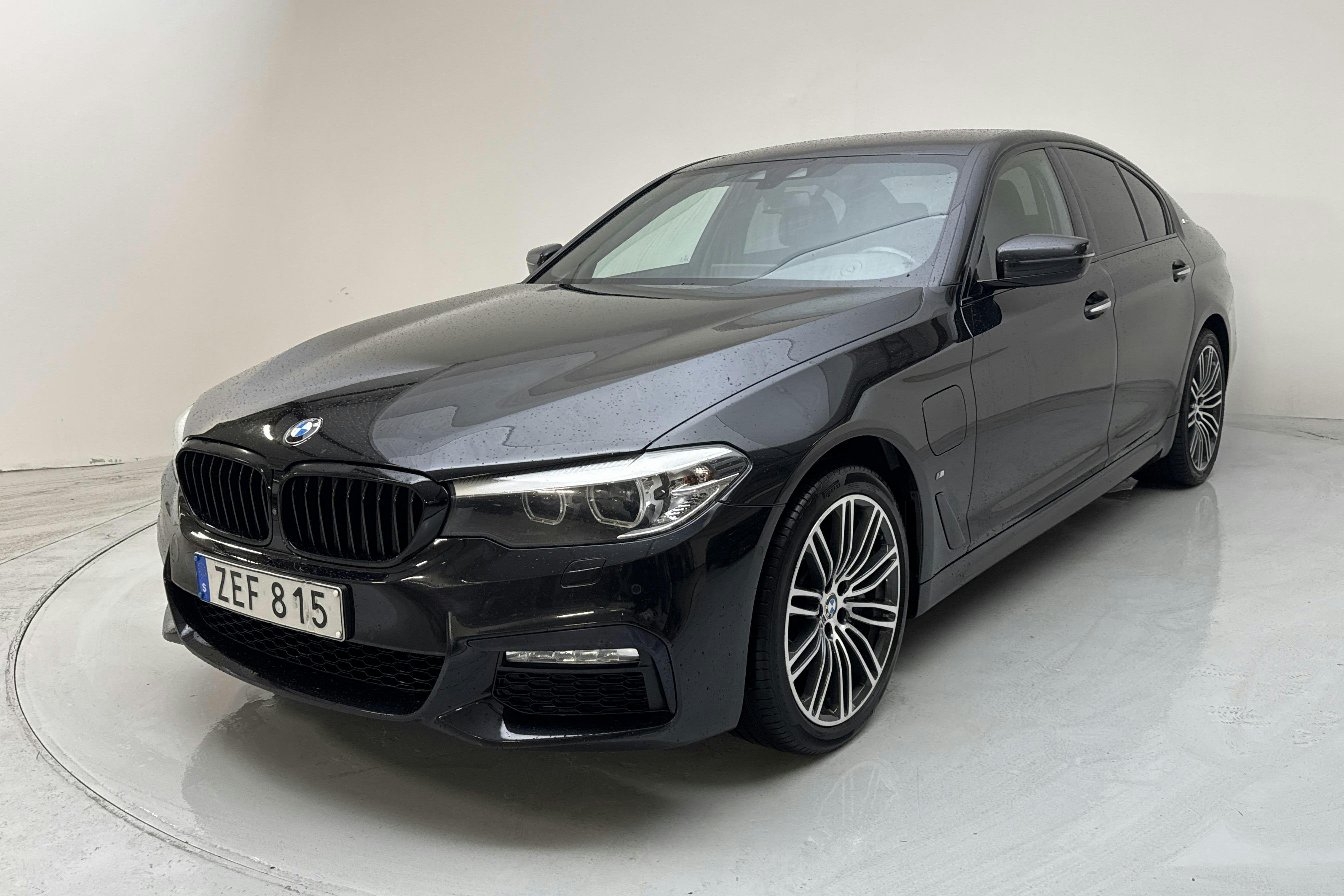 BMW 530e iPerformance Sedan, G30 (252hk) - 149 630 km - Automaatne - must - 2018