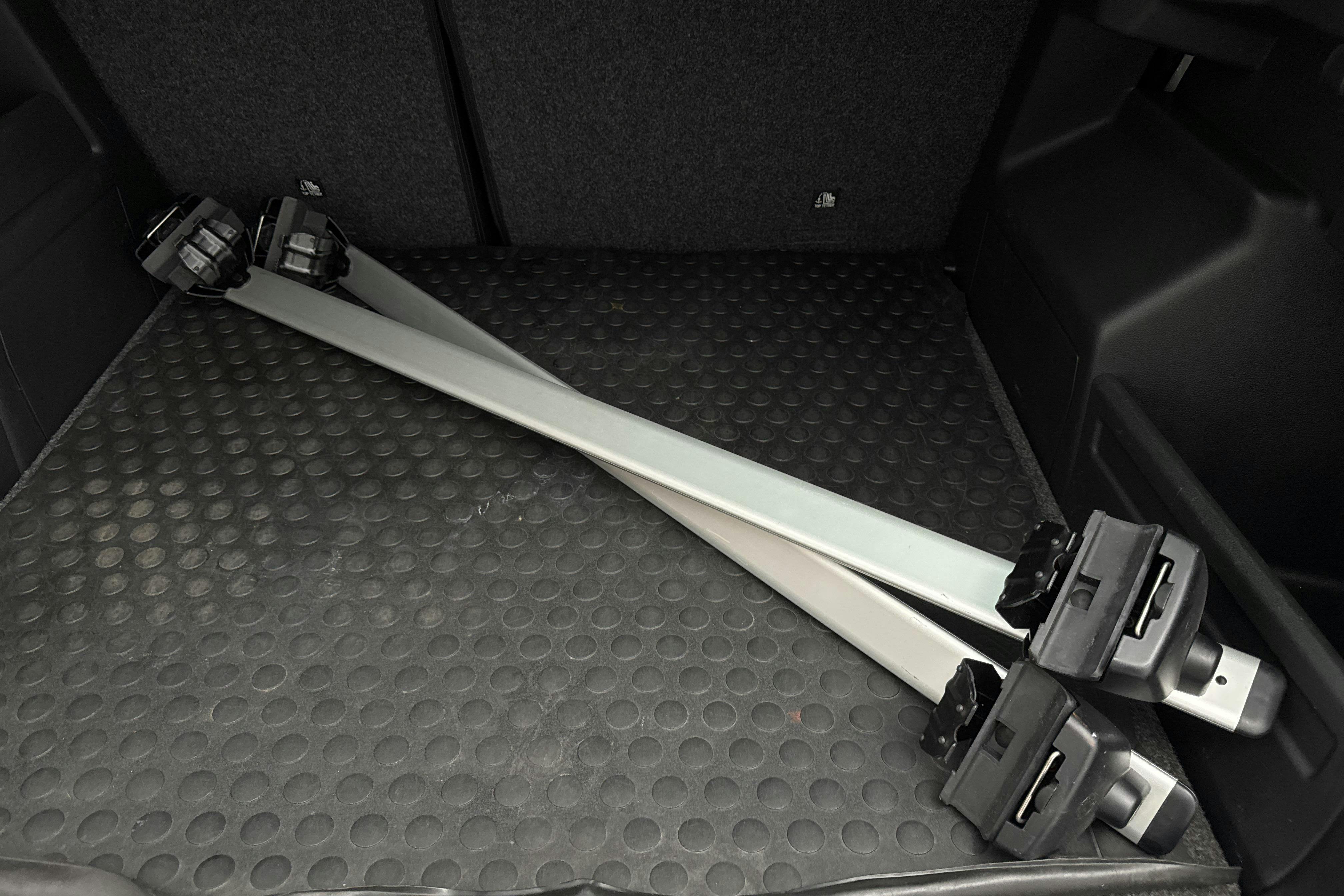 Presentationsfoto 17 av 17: Skoda Fabia 1.2 TSI Kombi (90hk) - 9 905 mil - Manuell - vit - 2017