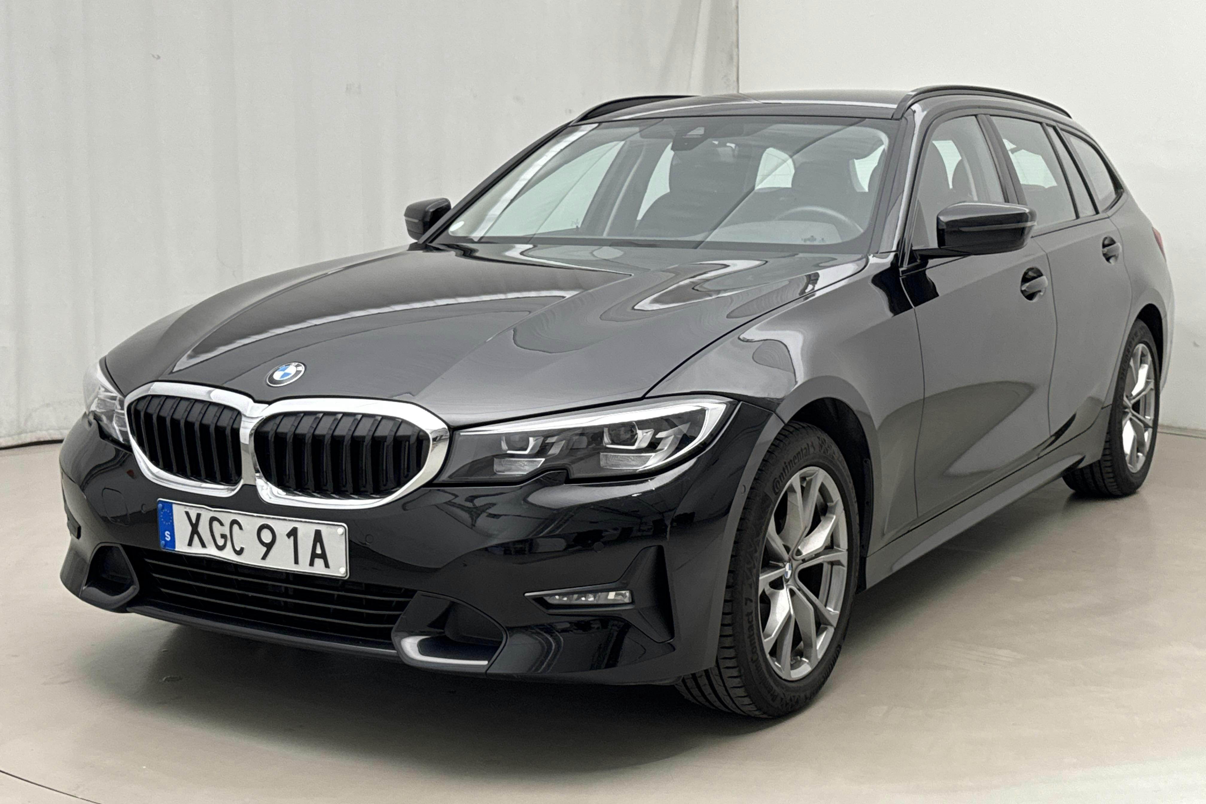 BMW 320d Touring, G21 (190hk+11hk) - 73 500 km - Automaatne - must - 2021
