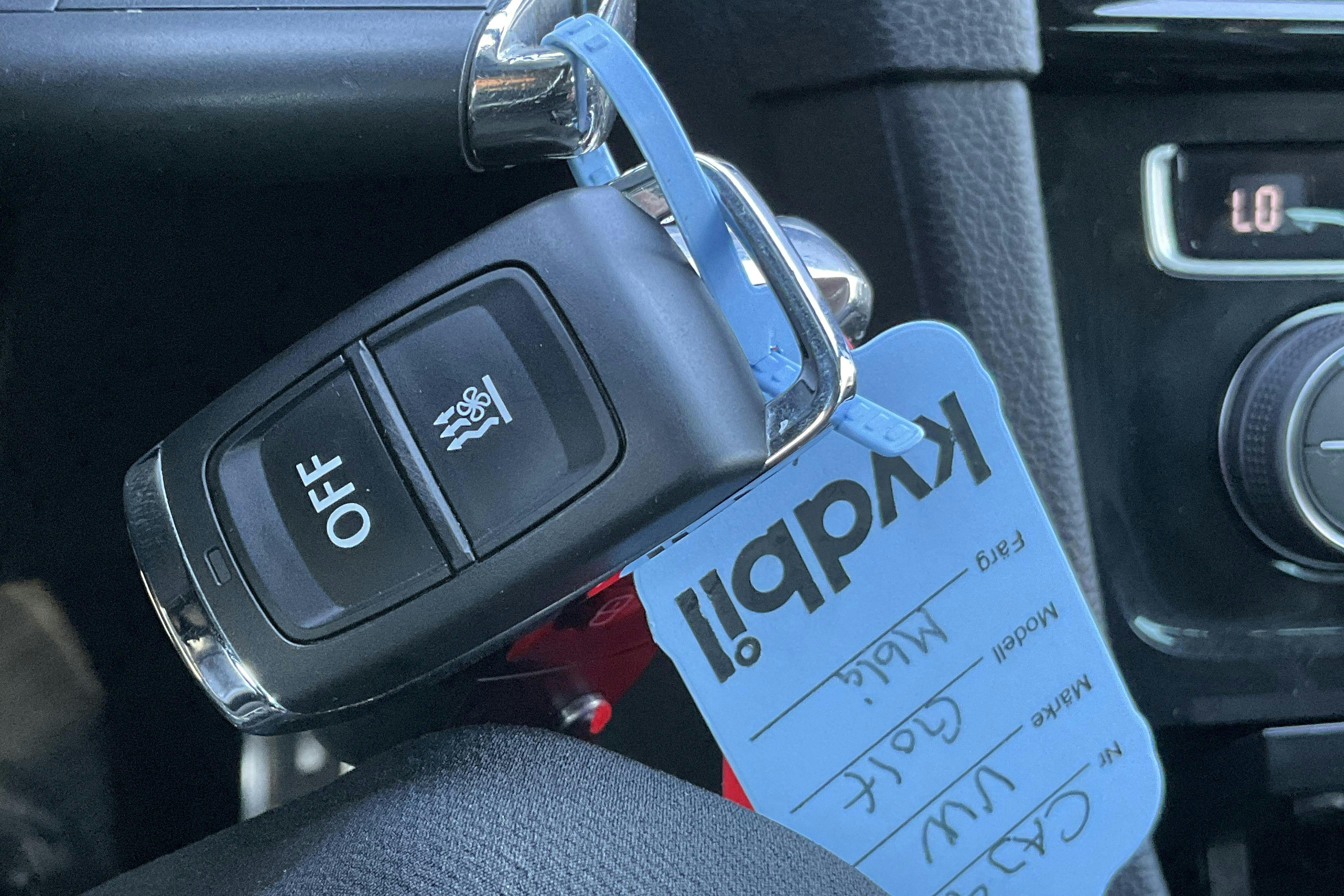 Presentationsfoto 15 av 15: VW Golf VII 1.5 TSI Sportscombi (150hk) - 15 001 mil - Automat - Dark Blue - 2019