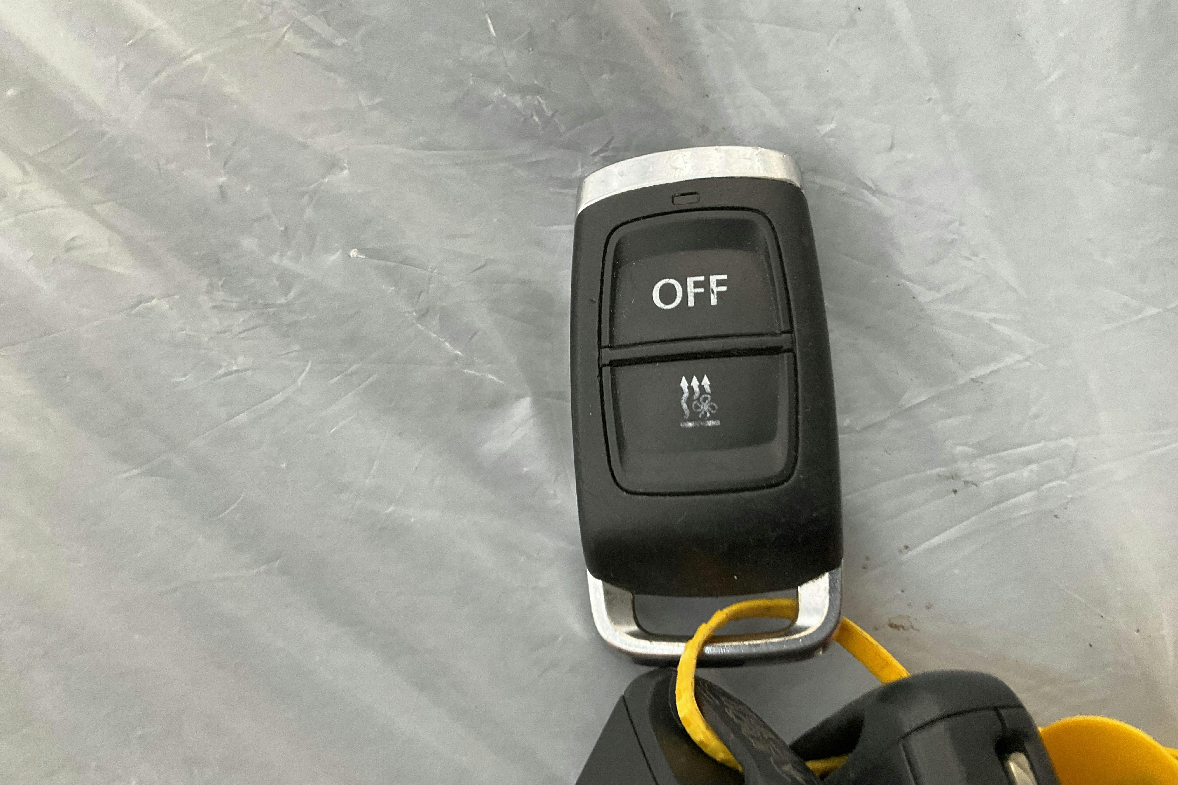 Esittelykuva 12 osoitteesta 12: VW Crafter 35 2.0 TDI Skåp 4Motion (177hk) - 143 120 km - Automaattinen - valkoinen - 2022