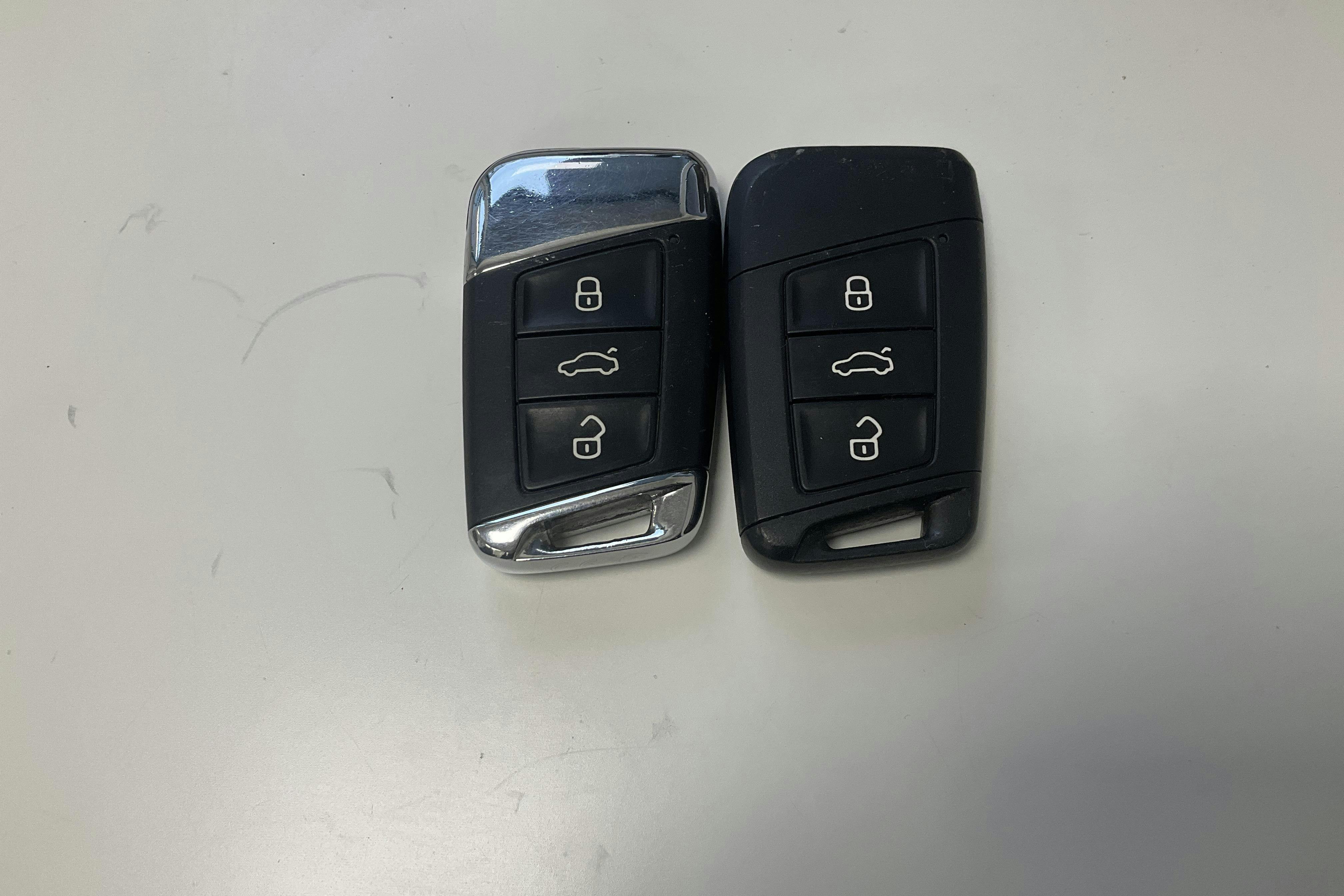 Presentationsfoto 19 av 19: VW Passat 1.4 GTE Sportscombi (218hk) - 11 174 mil - Automat - vit - 2021