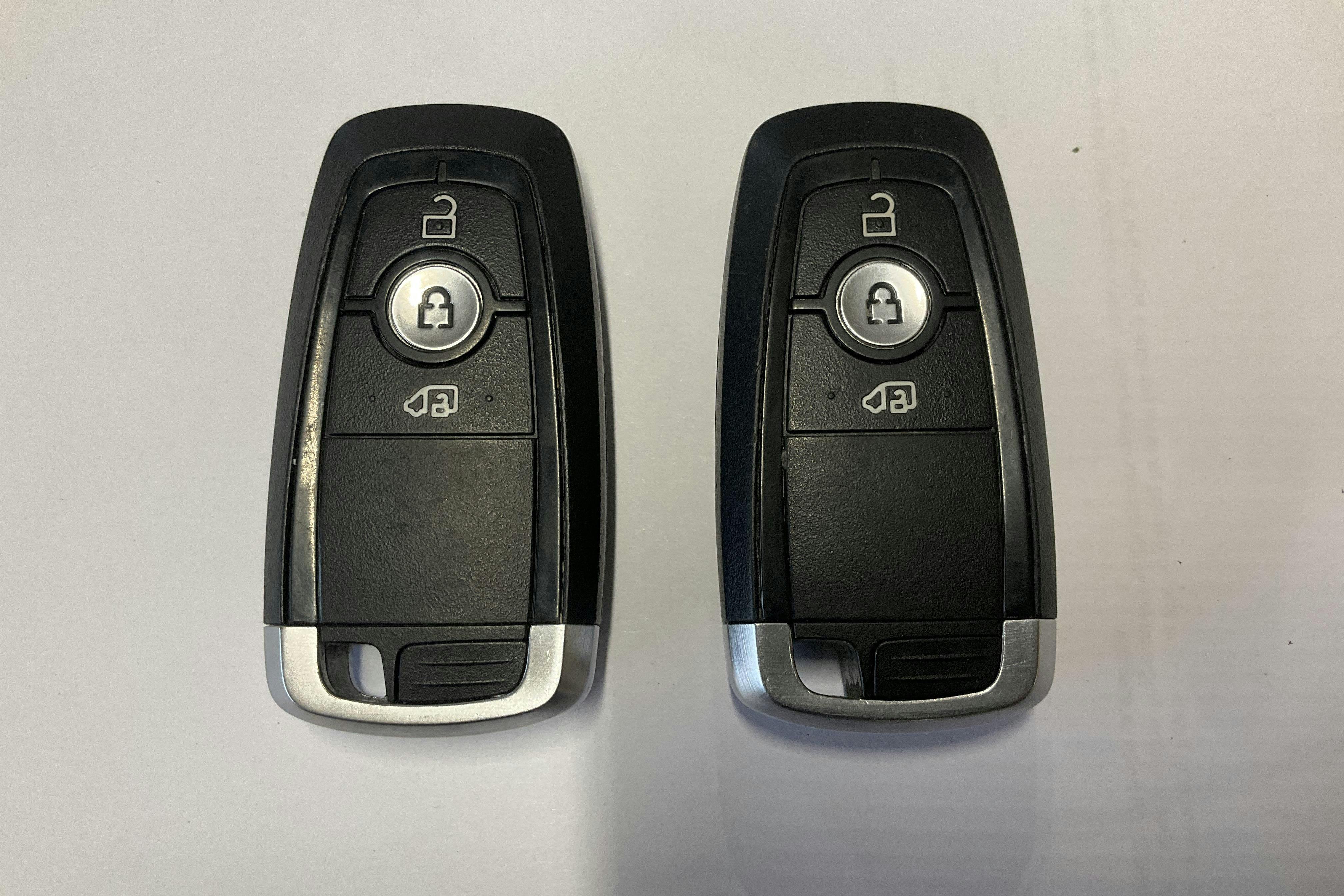 Presentationsfoto 17 av 17: Ford e-Transit 350 RWD 68kWh Skåp (184hk) - 2 615 mil - Automat - vit - 2023