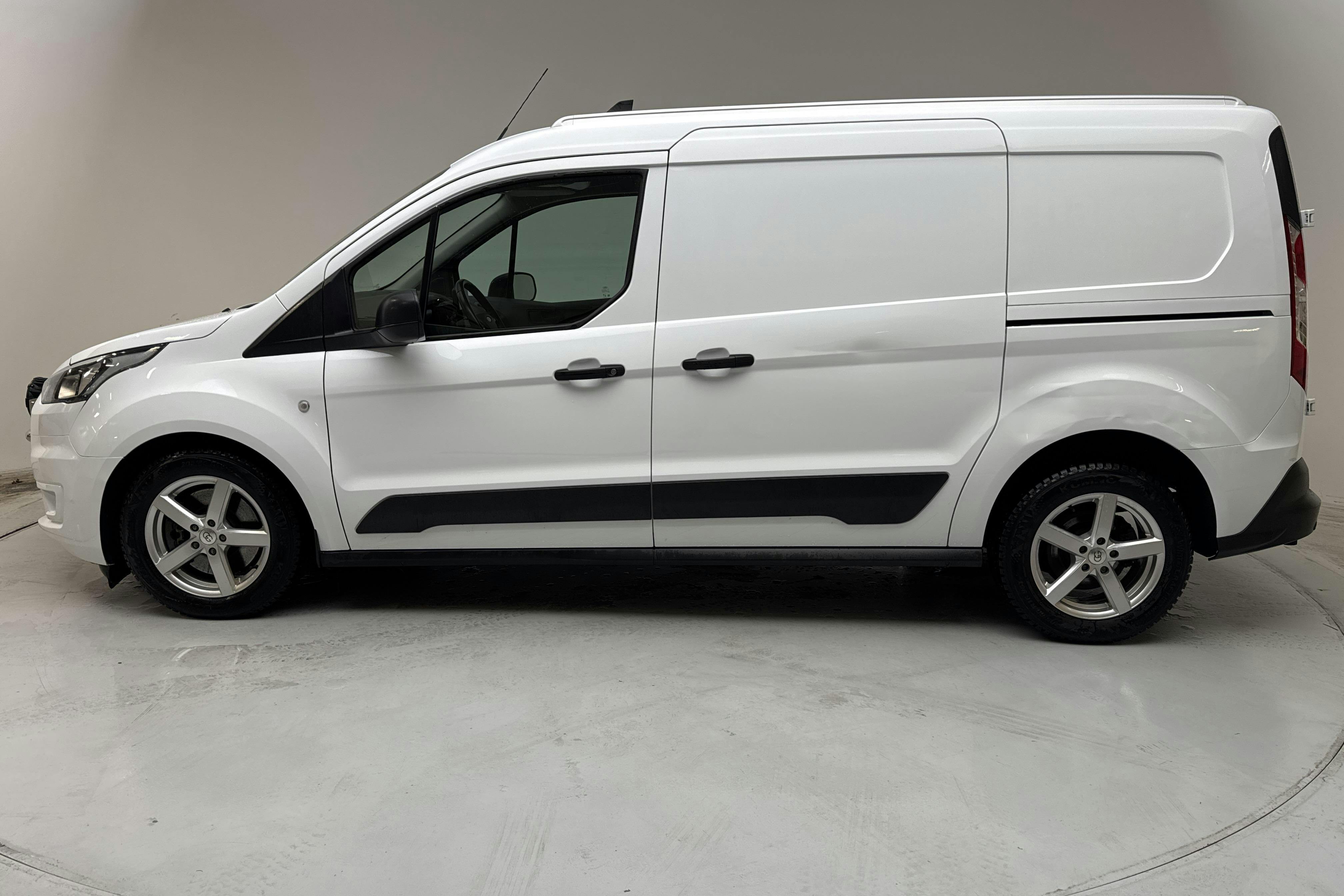 Presentation photo 2 of 11: Ford Transit Connect 1.5 TDCi (120hk) - 37 370 km - Automatic - white - 2023