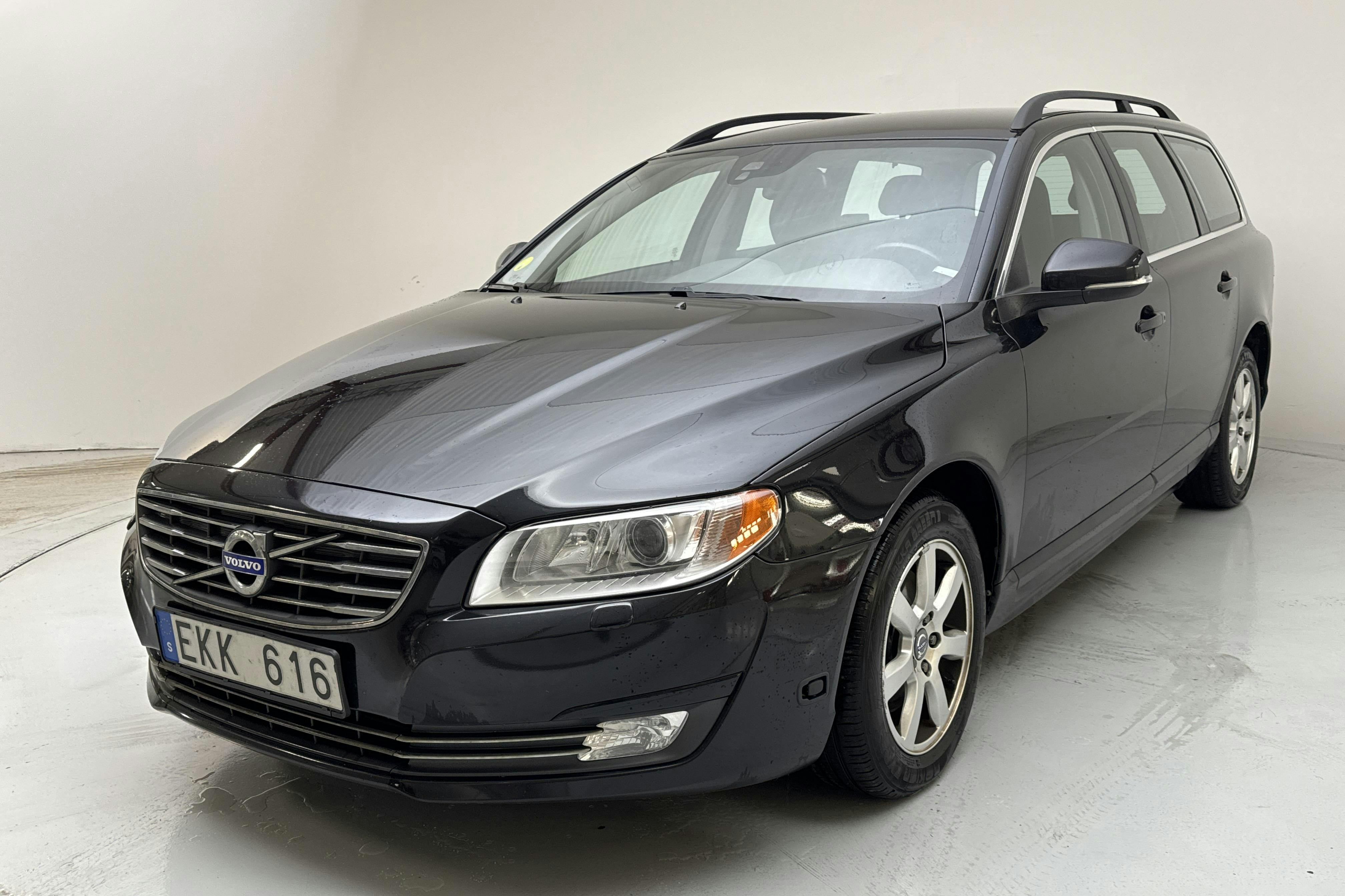 Volvo V70 II D4 (163hk) - 222 560 km - Käsitsi - must - 2014