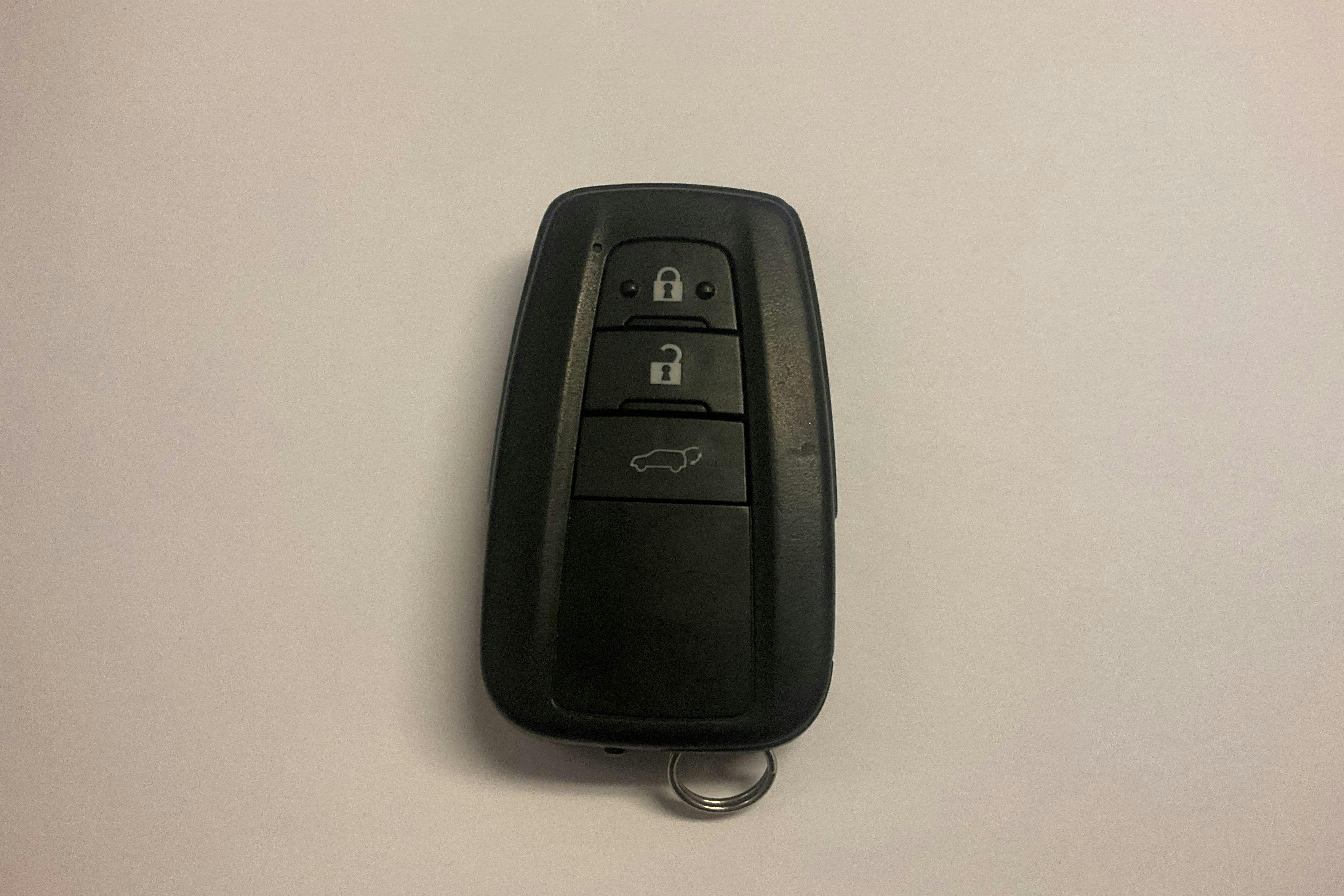 Presentationsfoto 15 av 15: Toyota RAV4 2.5 HSD AWD (222hk) - 24 407 mil - Automat - vit - 2022