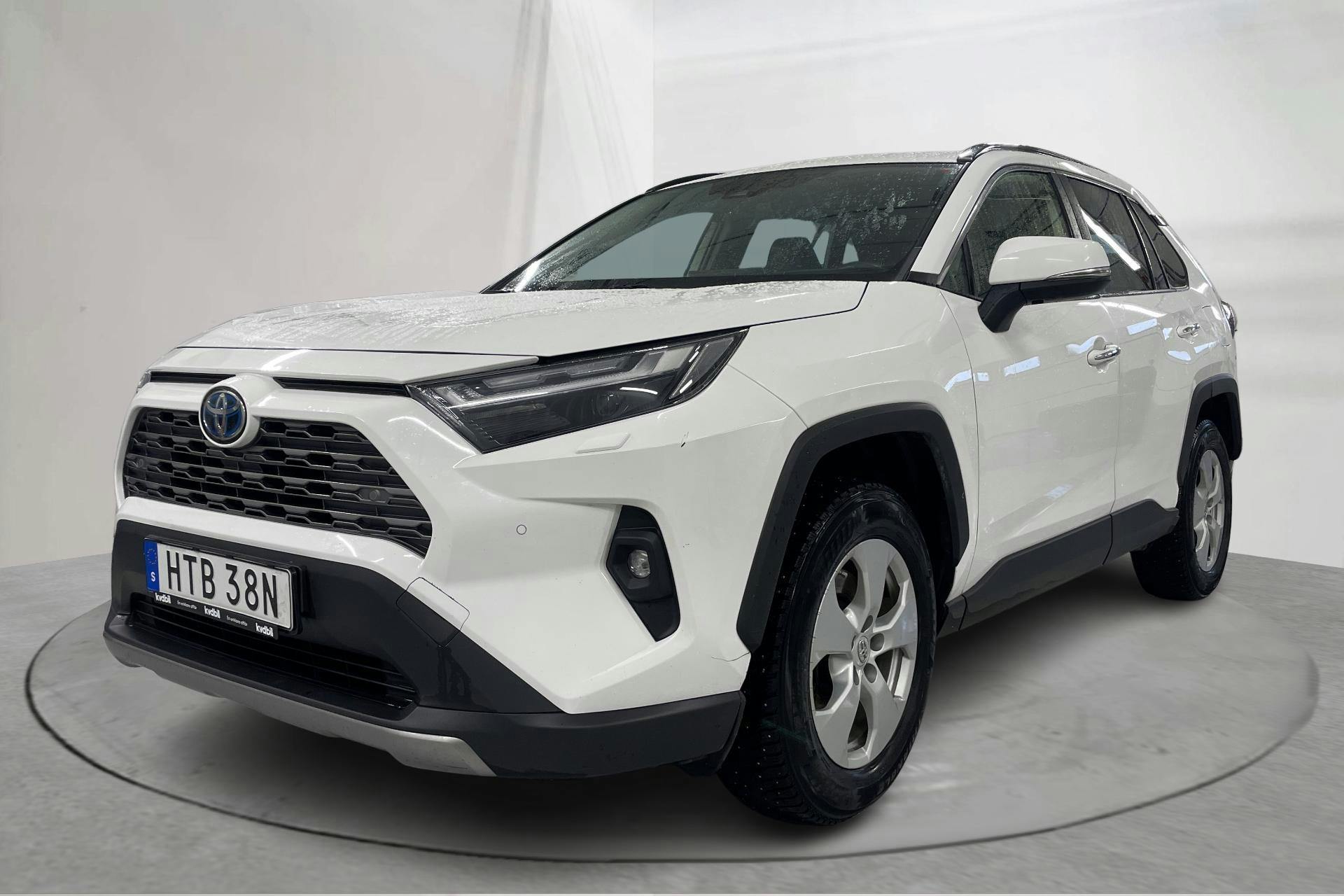 Toyota RAV4 2.5 HSD AWD (222hk) - 24 407 mil - Automat - vit - 2022