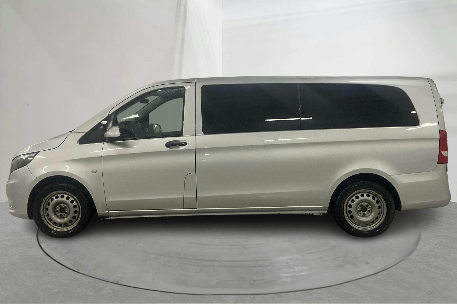 Esitlusfoto 2 aadressil 16: Mercedes Vito Tourer 116 CDI W640 (163hk) - 241 500 km - Automaatne - kollane - 2020