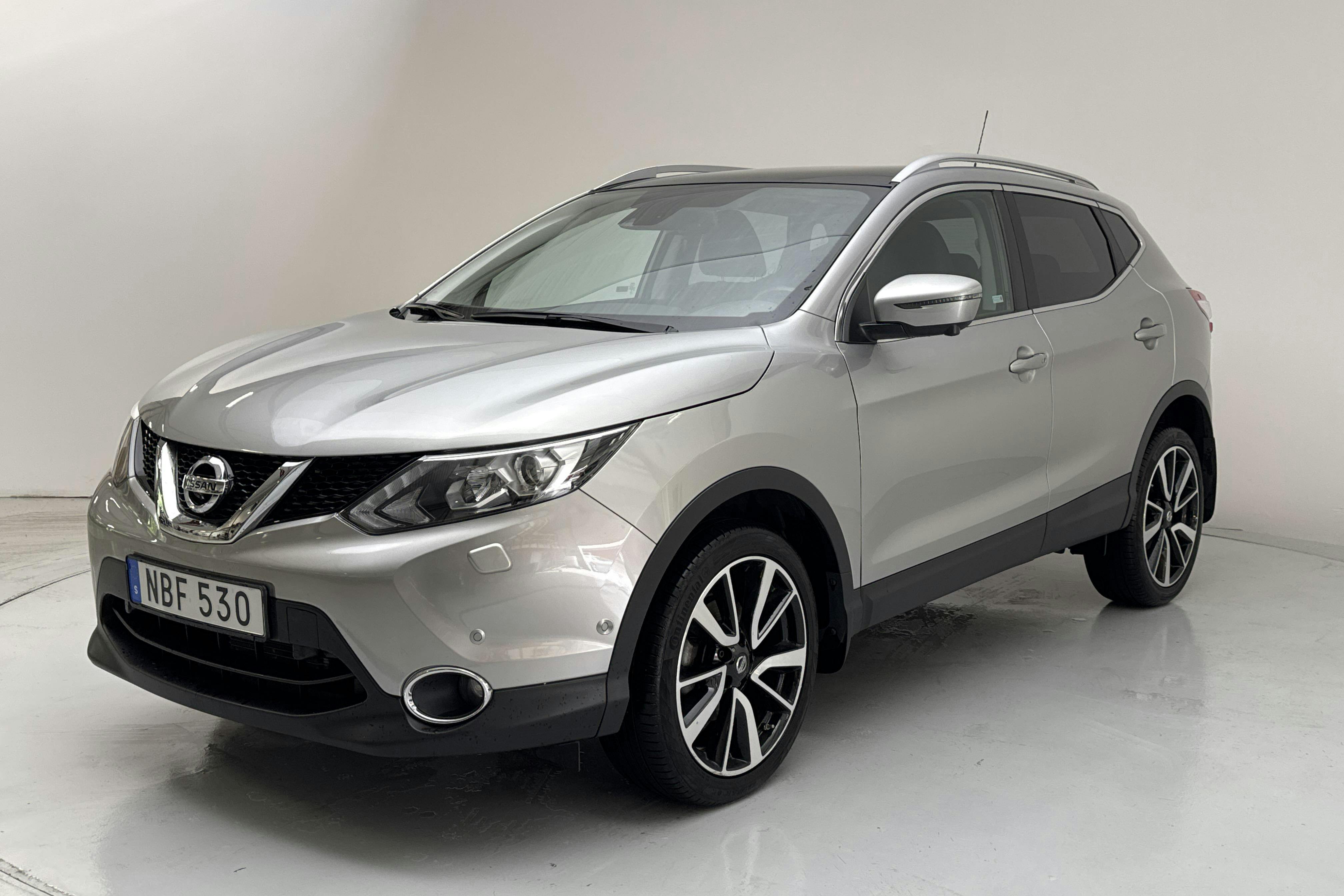 Nissan Qashqai 1.2 (115hk) - 30 690 km - Automaattinen - hopea - 2016