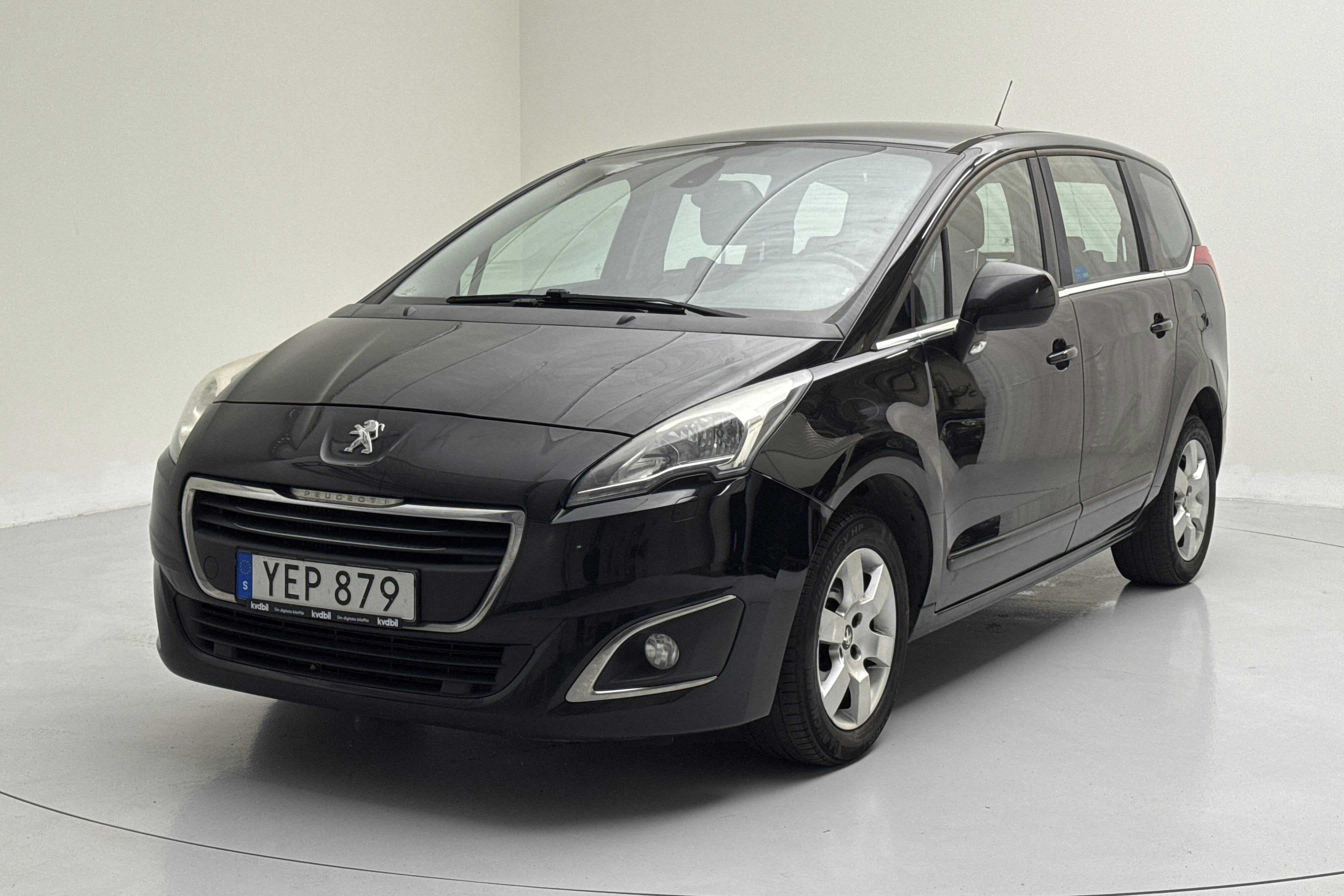 Peugeot 5008 PureTech (130hk) - 112 060 km - Käsitsi - must - 2016