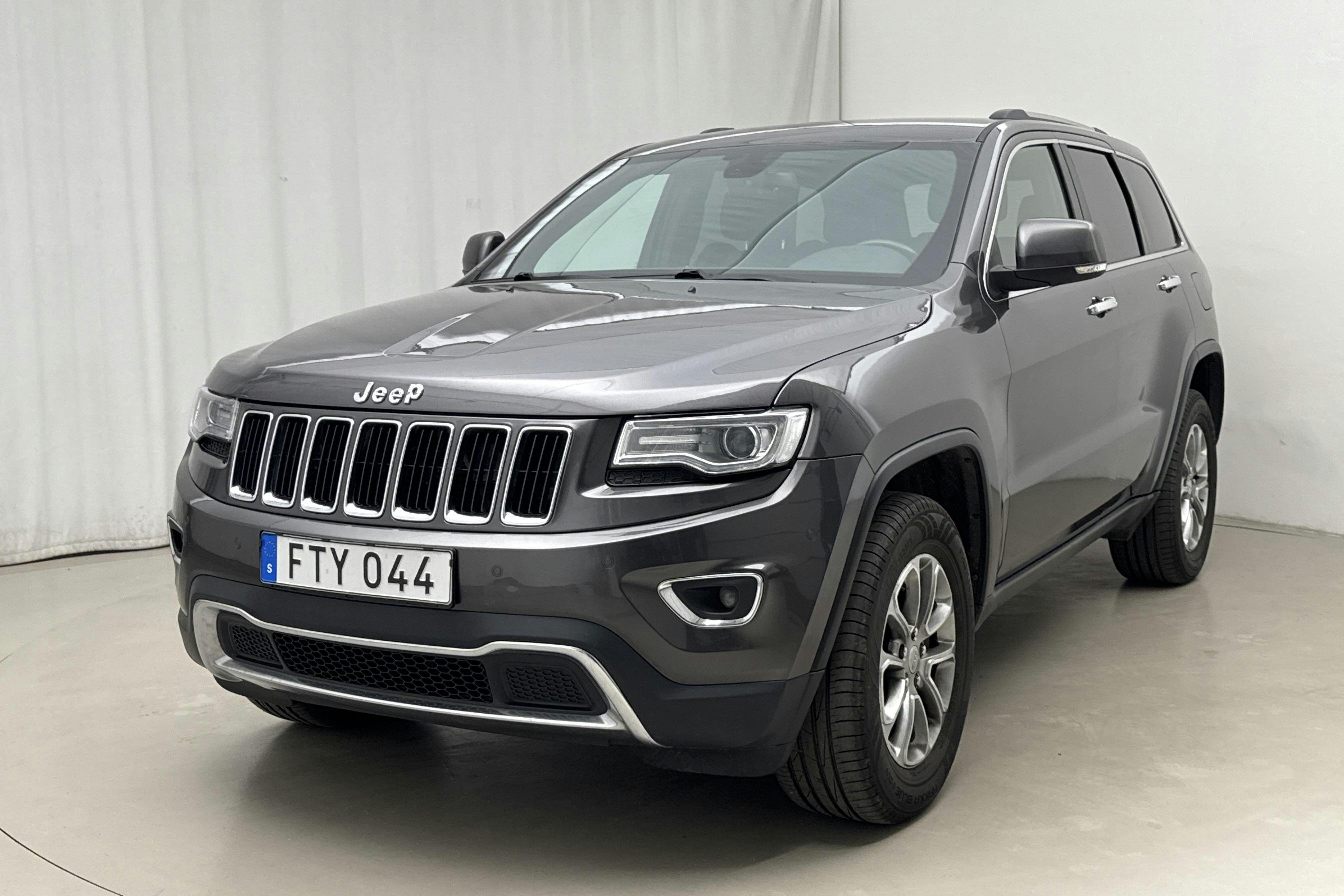 Jeep Grand Cherokee 3.0 CRD V6 AWD (250hk) - 201 060 km - Automaatne - hall - 2016