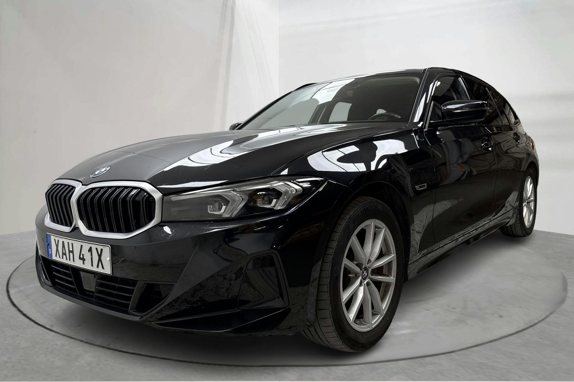 Presentation photo 1 of 19: BMW 330e xDrive Touring LCI, G21 (292hk) - 37 460 km - Automatic - black - 2023