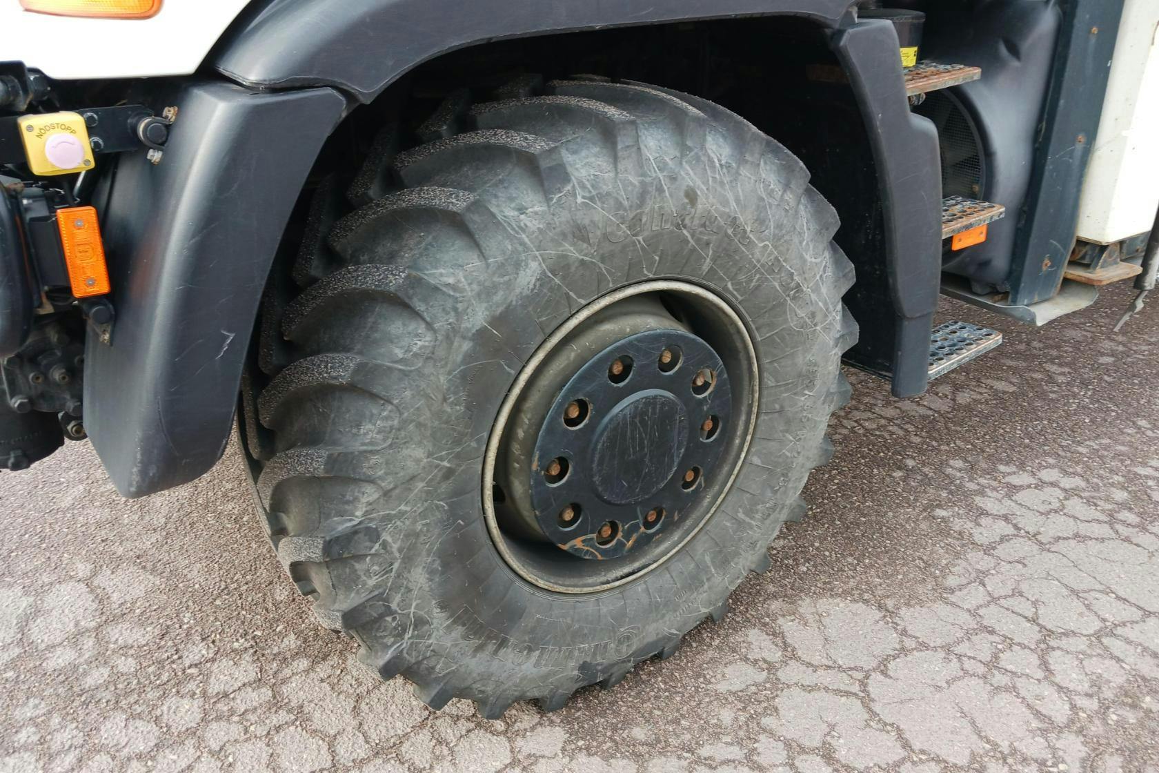 Presentationsfoto 46 av 46: UNIMOG U 500 405.220 - 207 265 km - Manuell - 2002