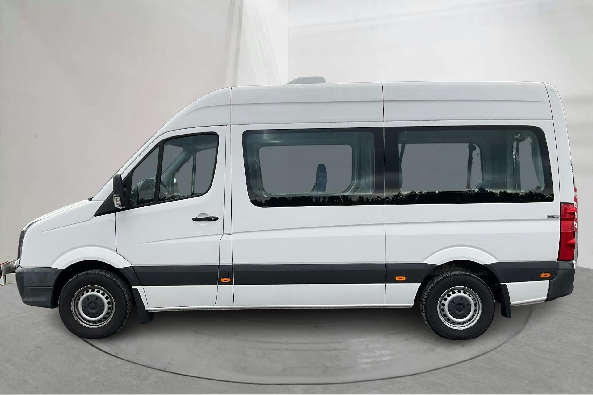 Presentation photo 2 of 14: VW Crafter 35 2.0 TDI Buss (163hk) - 43 690 km - Manual - white - 2014