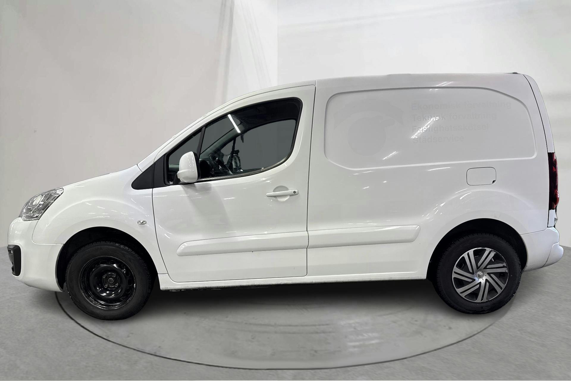 Presentation photo 2 of 13: Citroën Berlingo 1.6 BlueHDi Skåp (100hk) - 181 750 km - Automatic - white - 2016