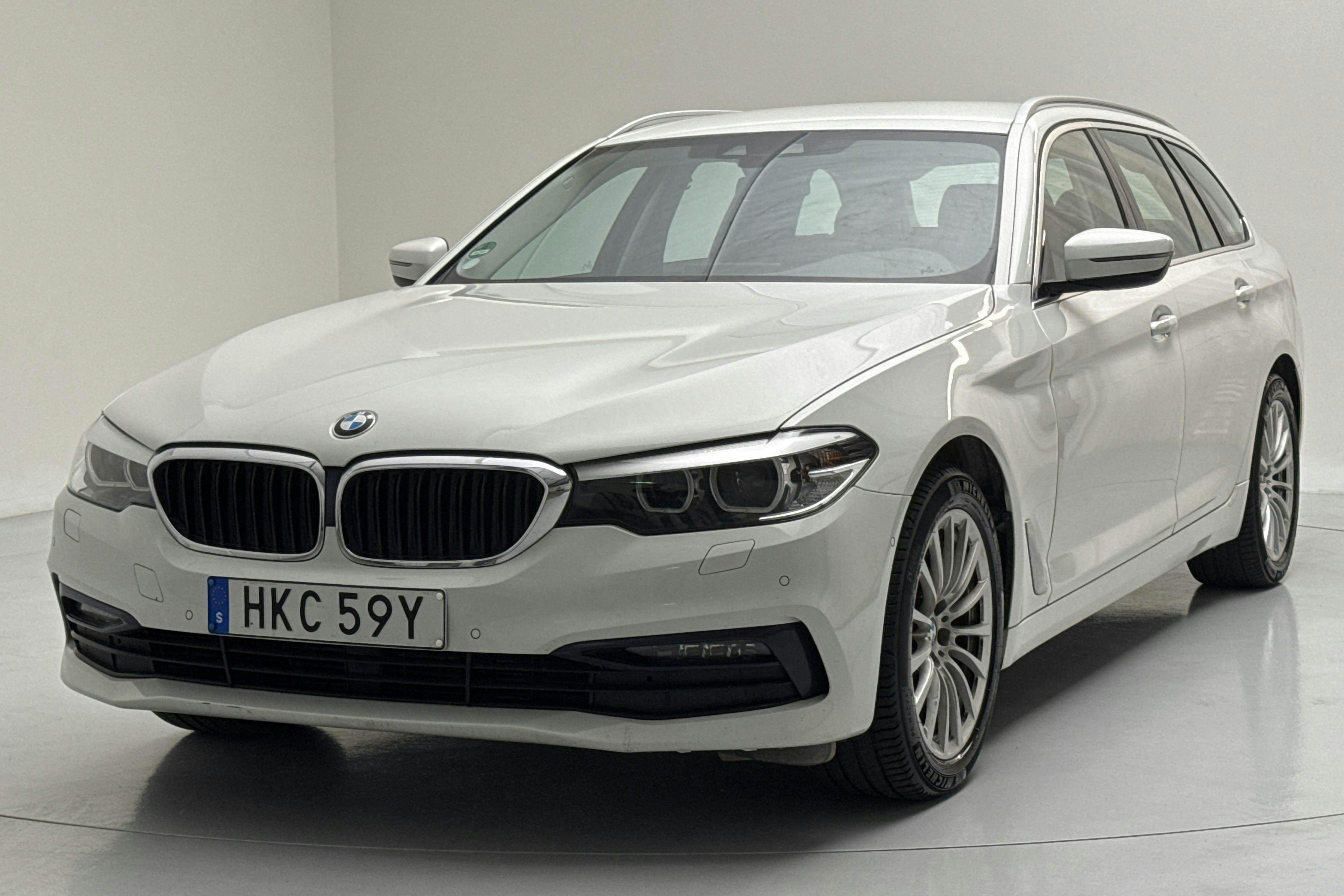 BMW 520d xDrive Touring, G31 (190hk) - 107 740 km - Automatyczna - biały - 2019