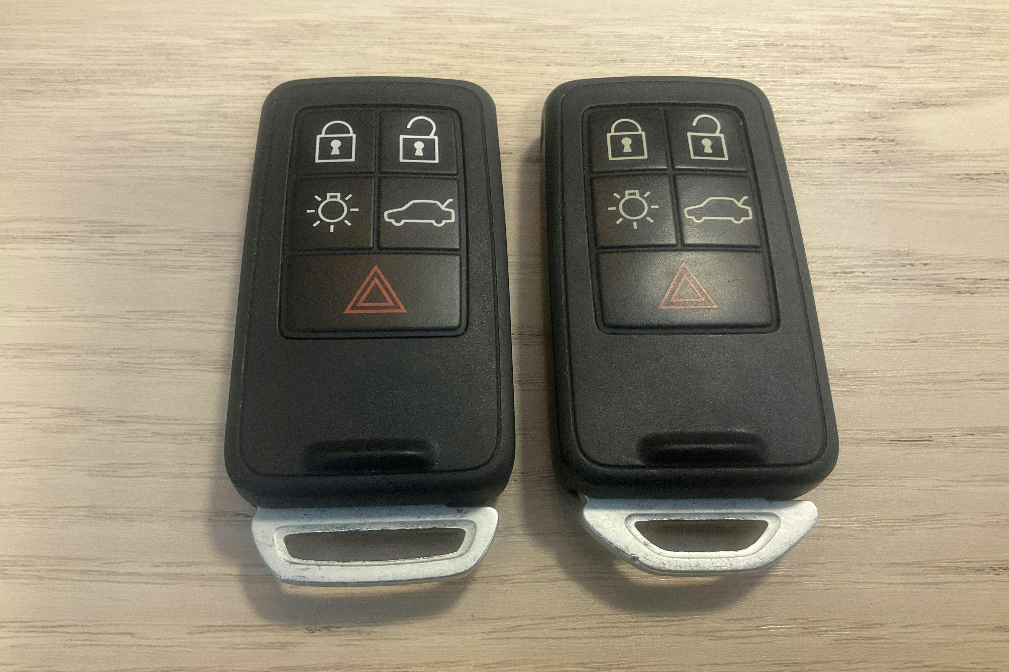 Presentation photo 14 of 14: Volvo V40 D2 (115hk) - 157 780 km - Automatic - blue - 2015