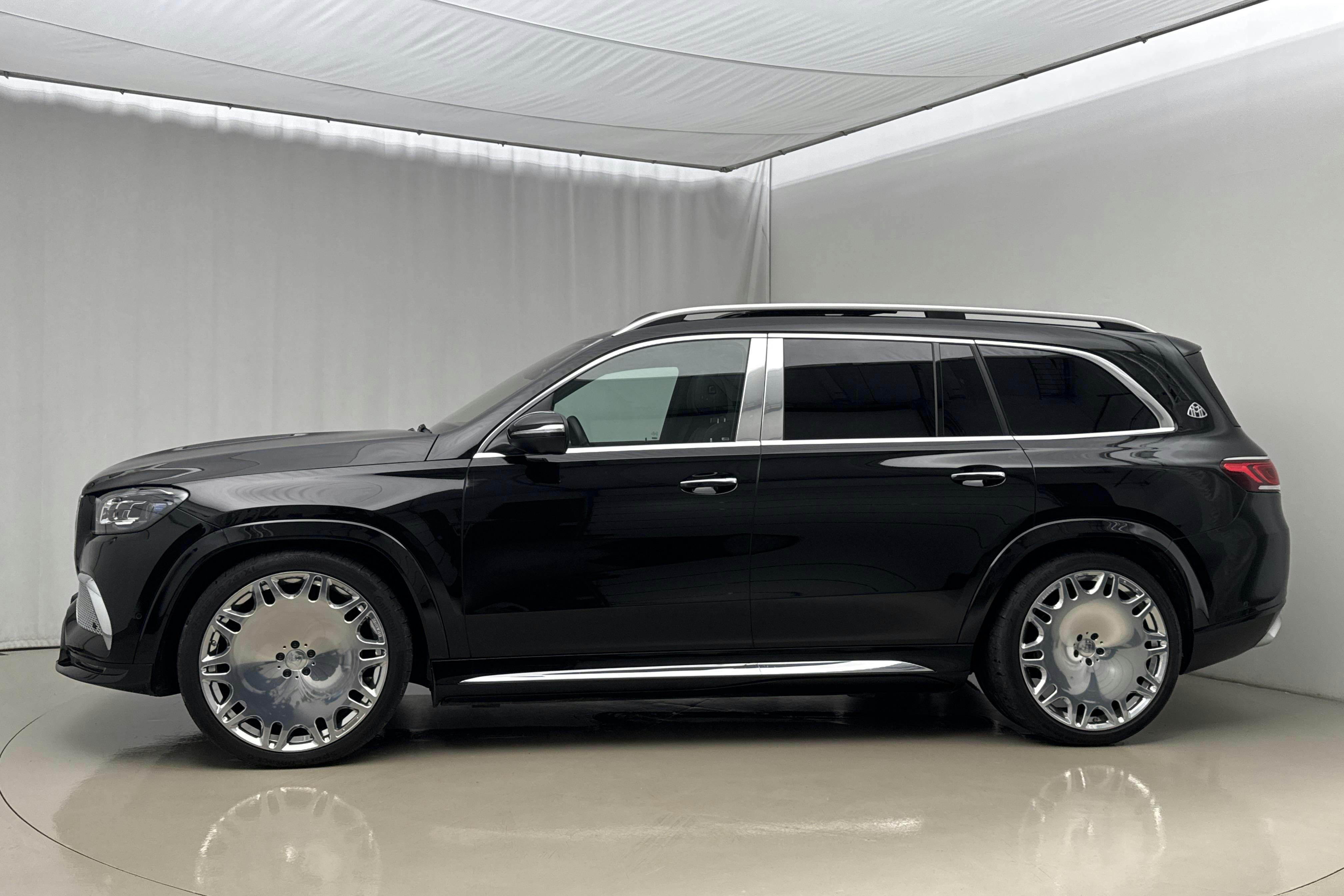 Presentation photo 2 of 48: Mercedes Maybach GLS 600 4MATIC X167 (557hk) - 13 730 km - Automatic - black - 2023