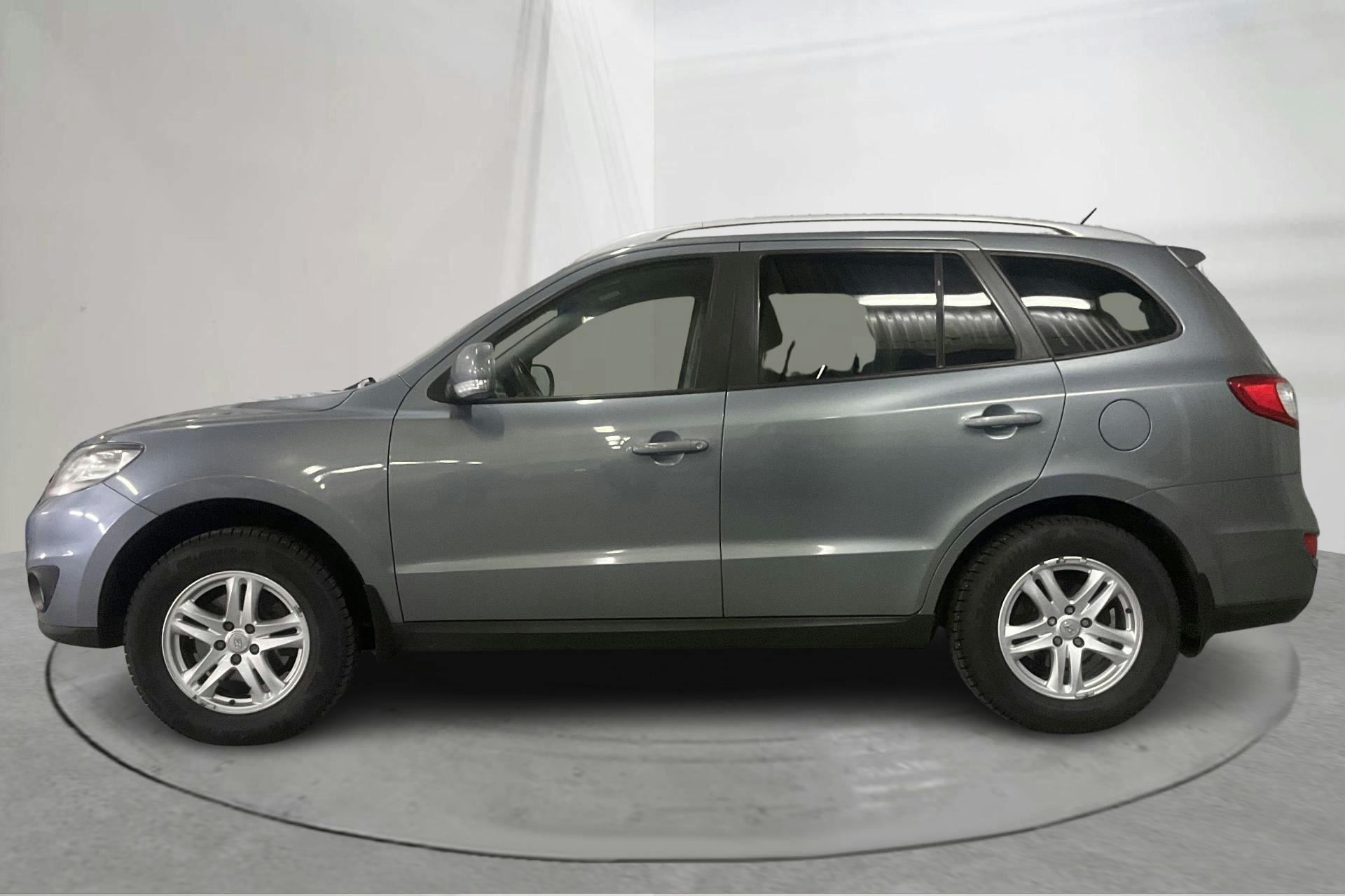 Presentation photo 2 of 13: Hyundai Santa Fé 2.2 CRDi-R (197hk) - 279 670 km - Automatic - Light Blue - 2010