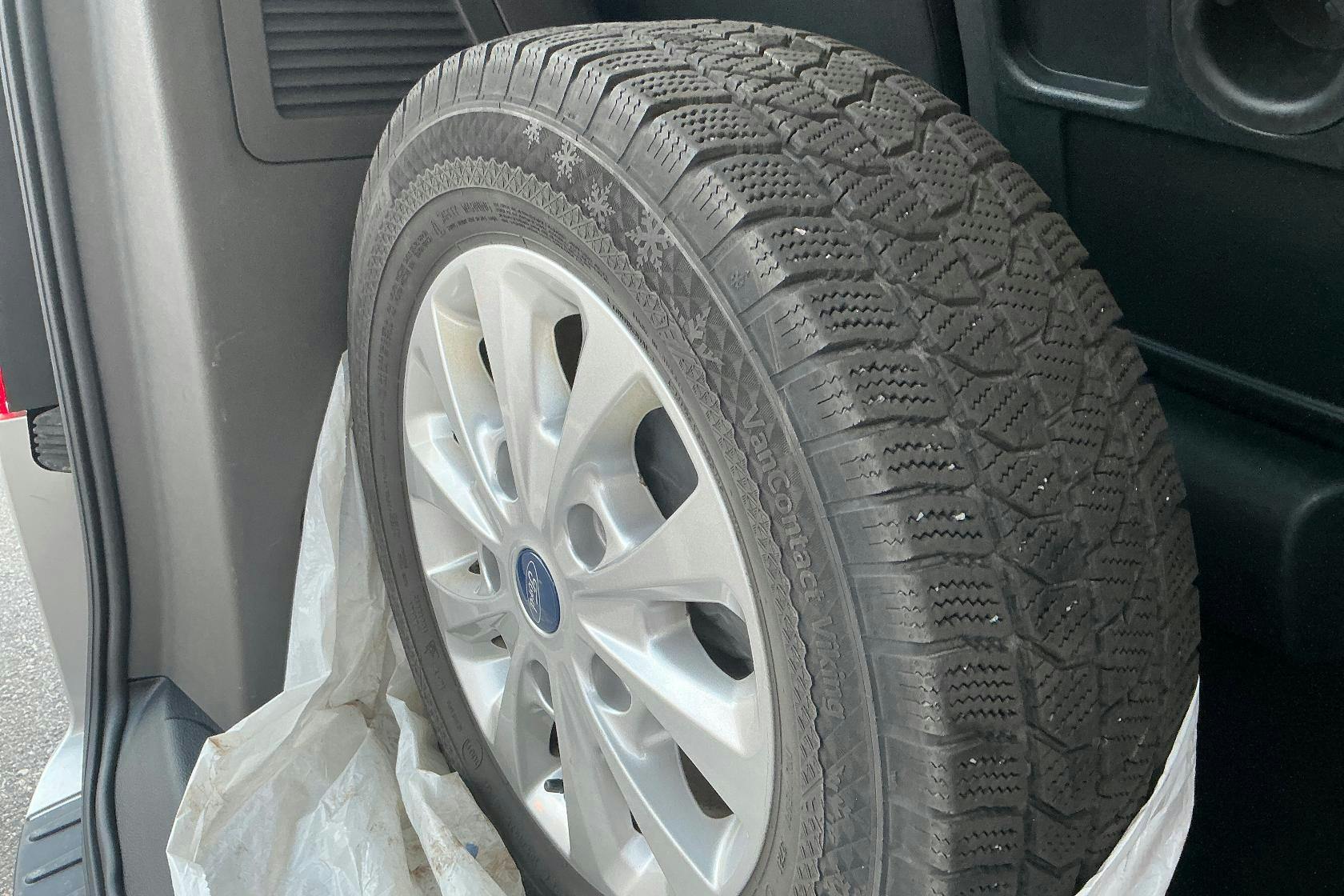 Presentation photo 17 of 17: Ford Tourneo Custom 340 PHEV (120hk) - 66 590 km - Automatic - gray - 2021