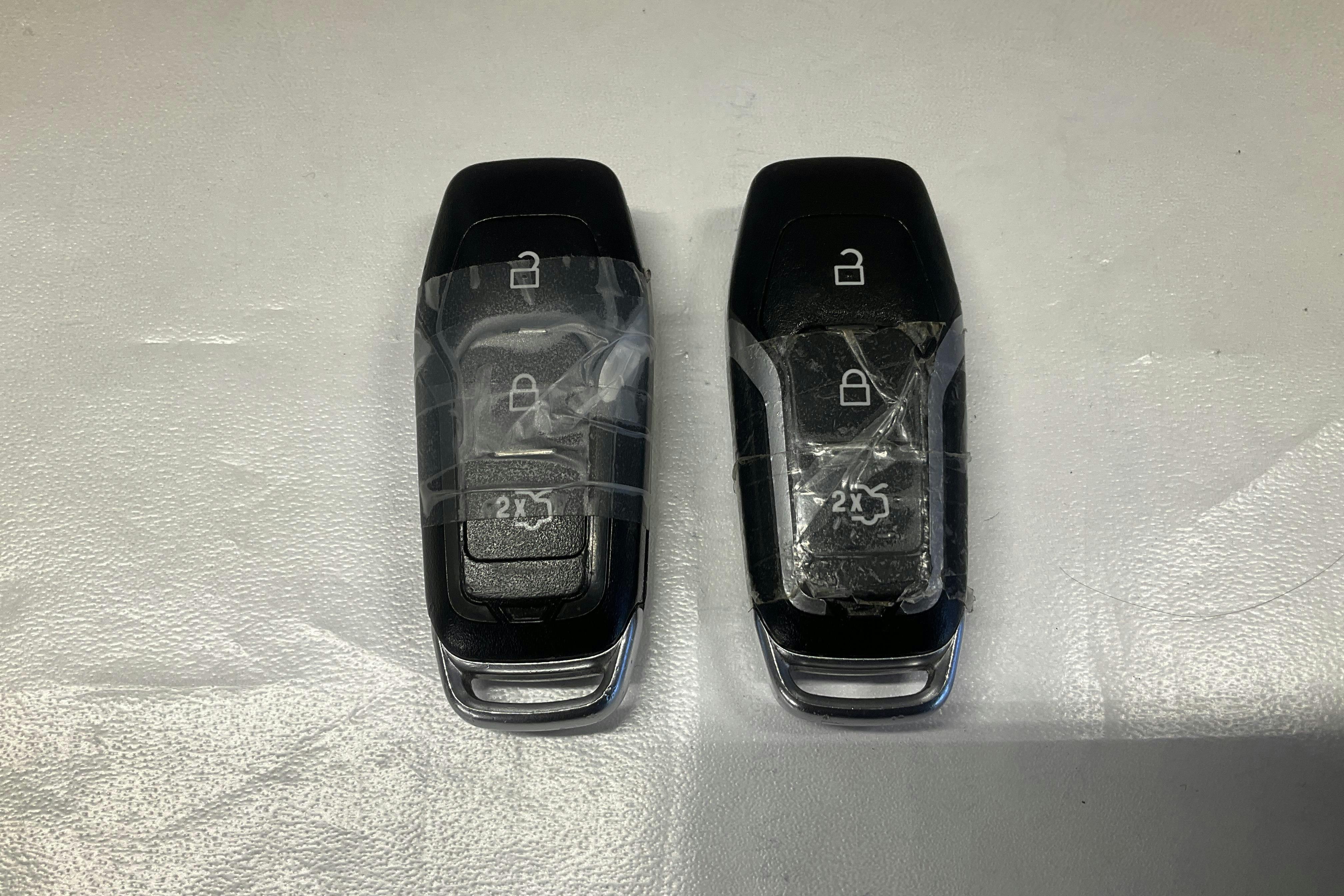 Presentation photo 16 of 16: Ford S-MAX 1.5 Ecoboost (160hk) - 99 060 km - Manual - gray - 2017