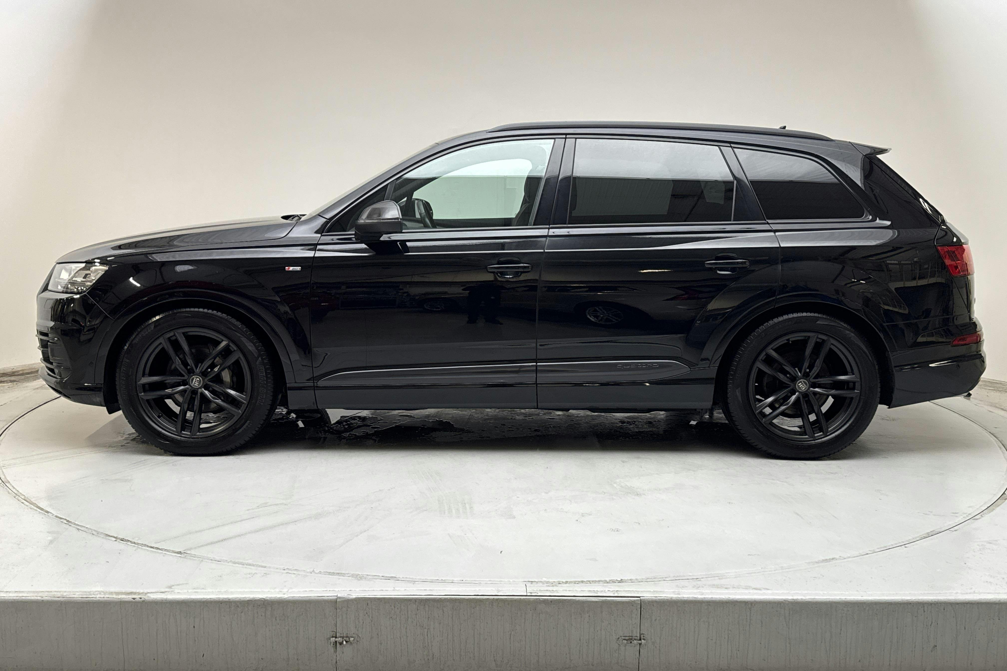 Presentation photo 2 of 20: Audi Q7 50 TDI quattro (286hk) - 169 370 km - Automatic - black - 2019