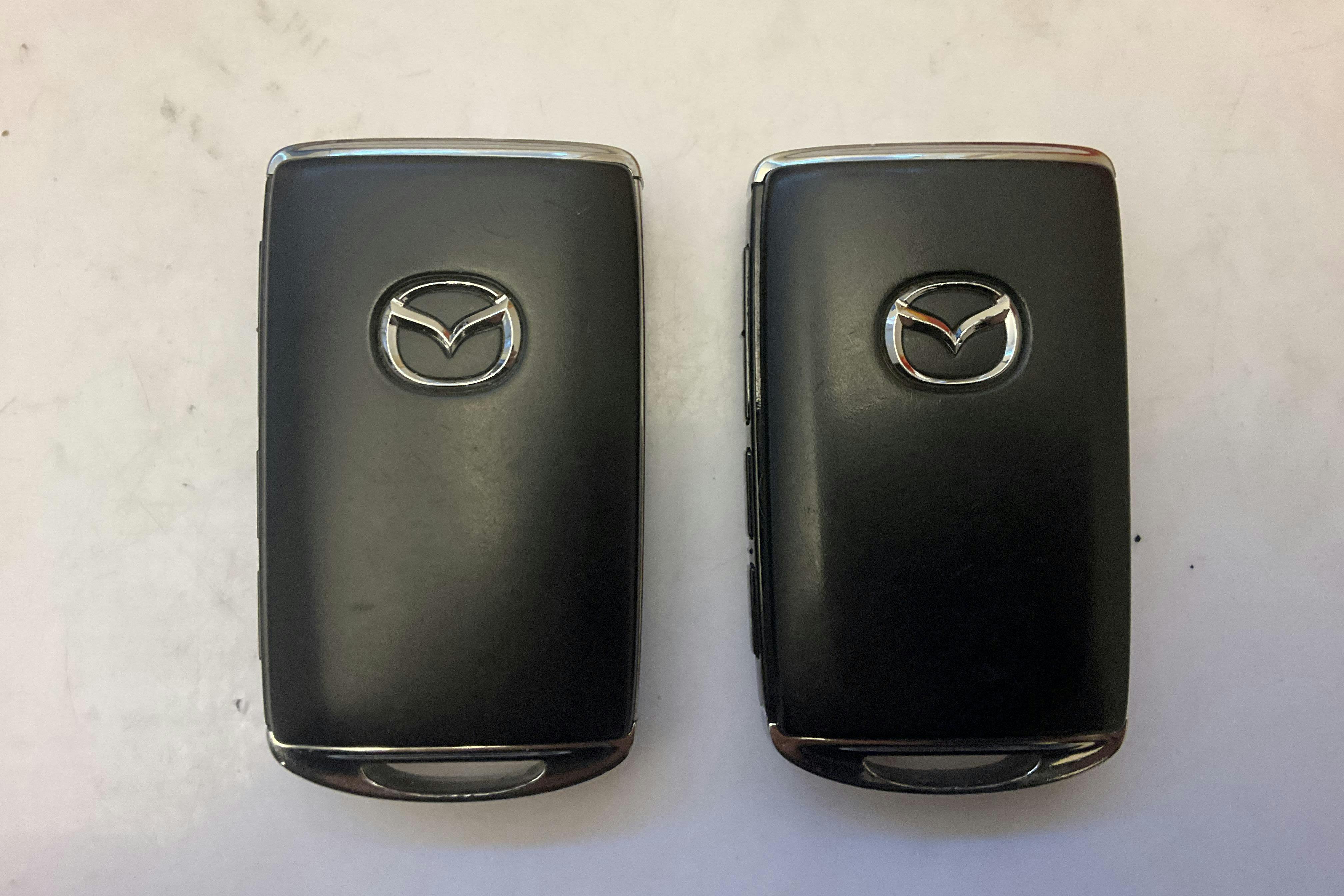 Presentationsfoto 18 av 18: Mazda CX-60 e-Skyactiv PHEV AWD (327hk) - 11 173 mil - Automat - brun - 2023