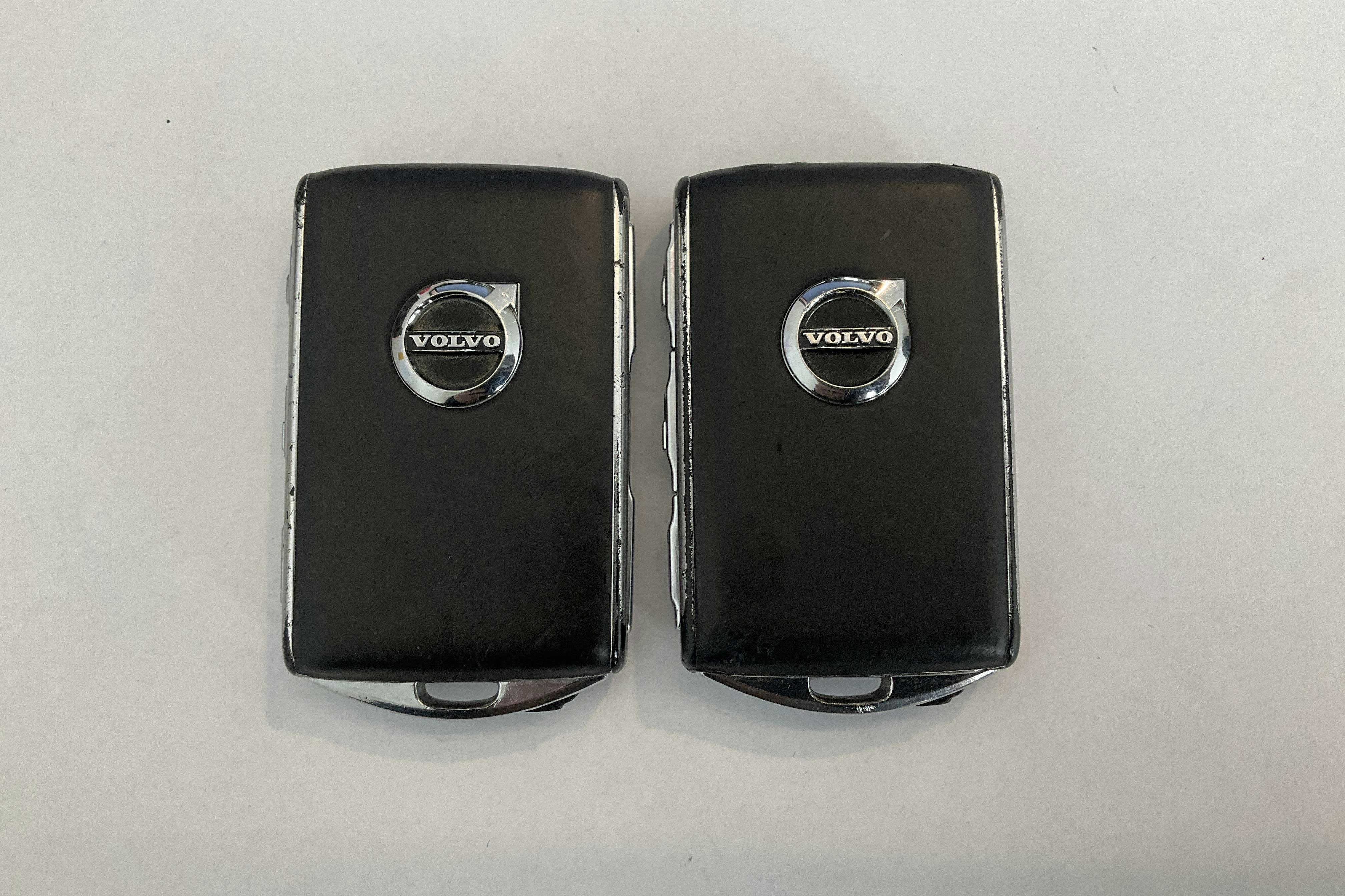 Presentation photo 18 of 18: Volvo XC60 B4 AWD Mildhybrid, Diesel (197hk) - 119 220 km - Automatic - Dark Grey - 2020