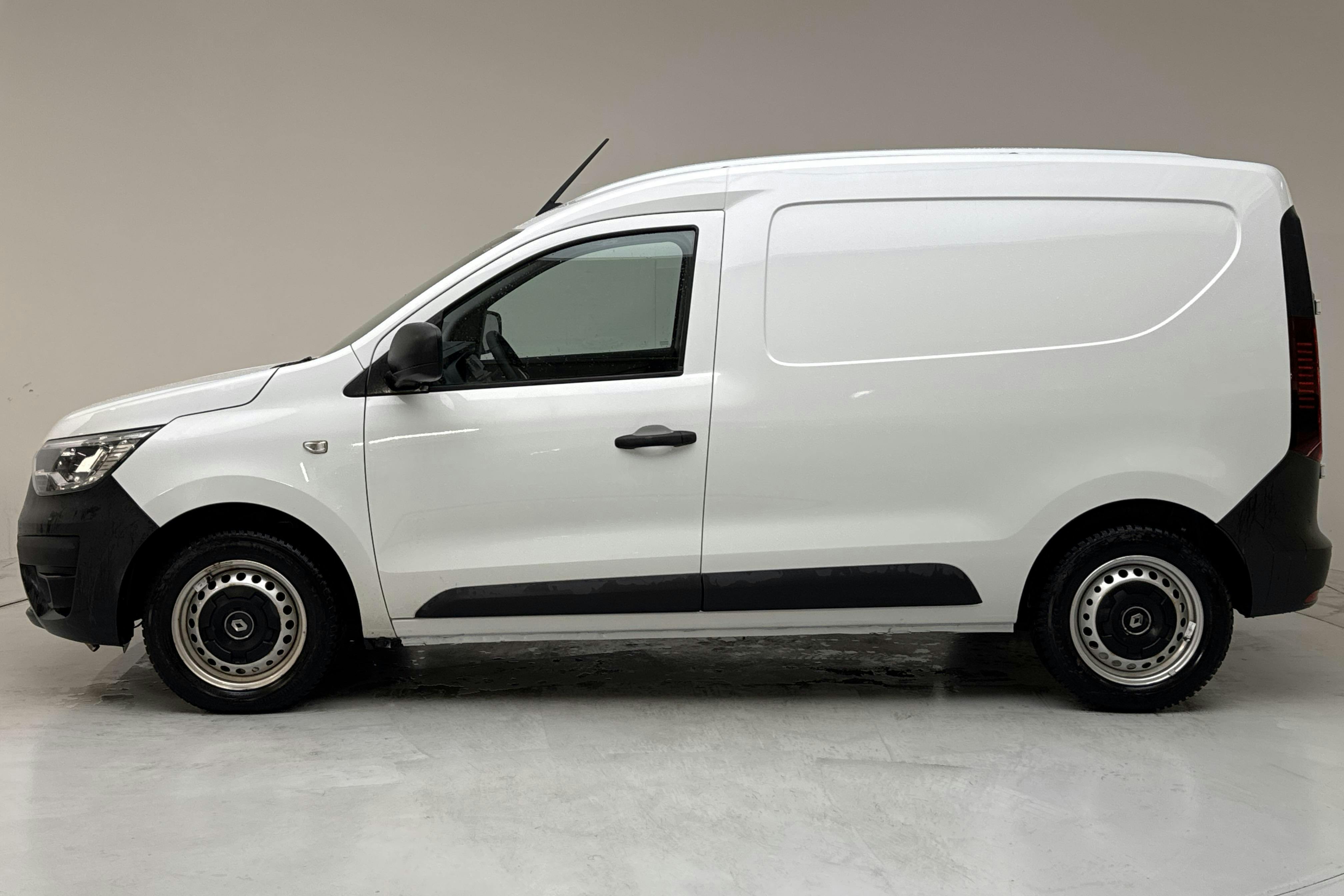Presentation photo 2 of 15: Renault Express 1.5 dCi Skåp (75hk) - 48 400 km - Manual - white - 2022