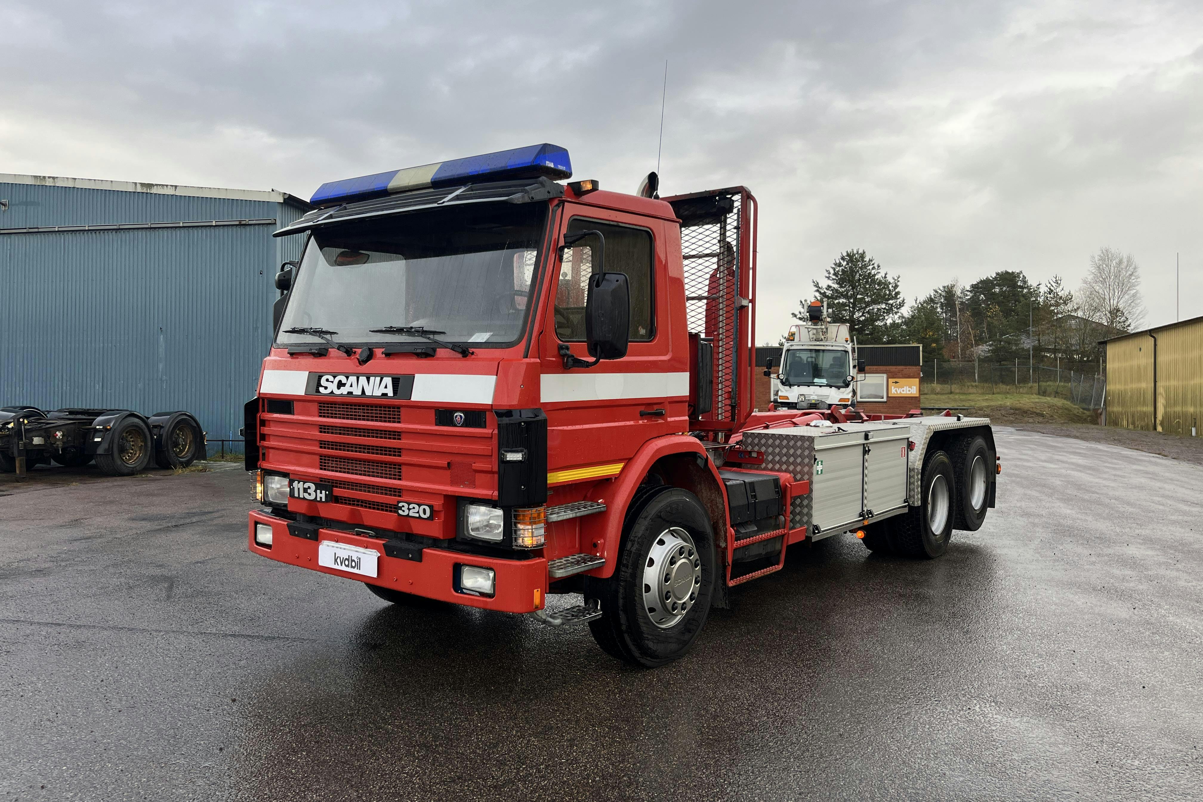 Presentation photo 1 of 86: Scania P113HL6X2L - 416 240 km - Manual - red - 1996