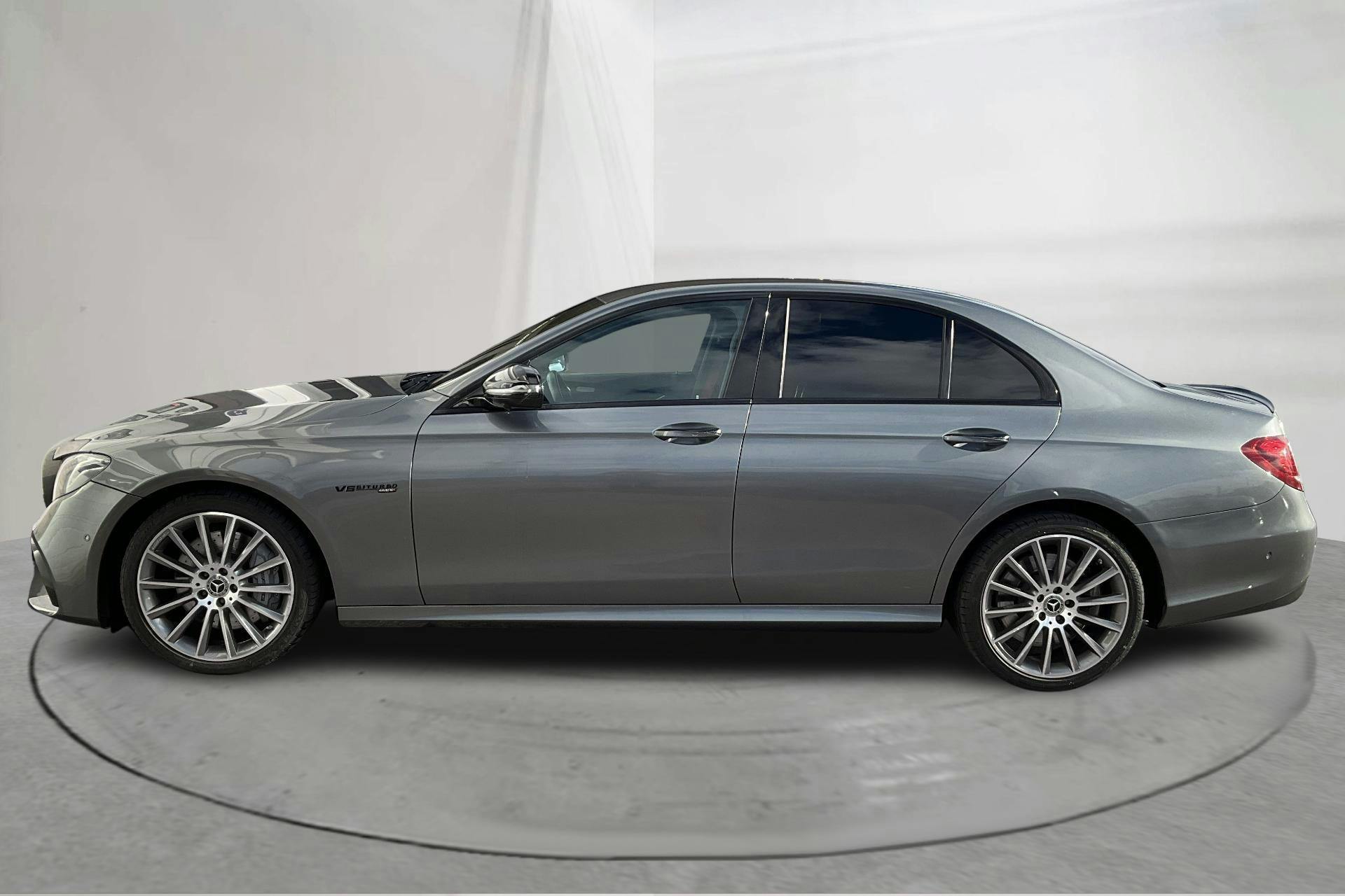 Presentationsfoto 2 av 15: Mercedes E 43 AMG 4MATIC Sedan W213 (401hk) - 11 336 mil - Automat - grå - 2017
