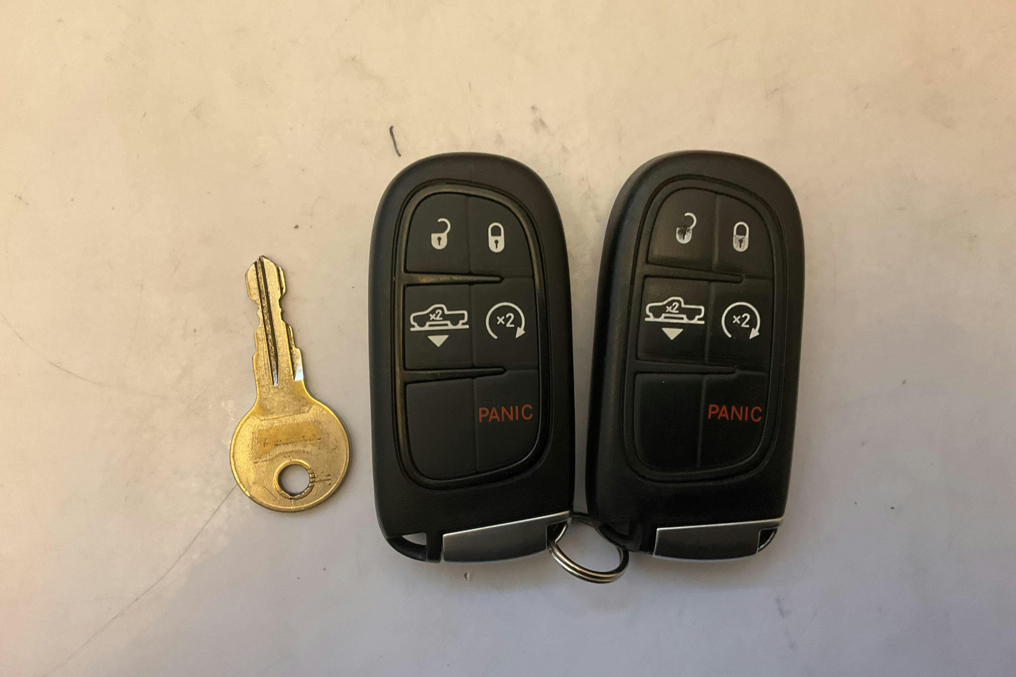 Presentation photo 15 of 15: Dodge RAM 1500 5.7 4WD (401hk) - 233 860 km - Automatic - white - 2018